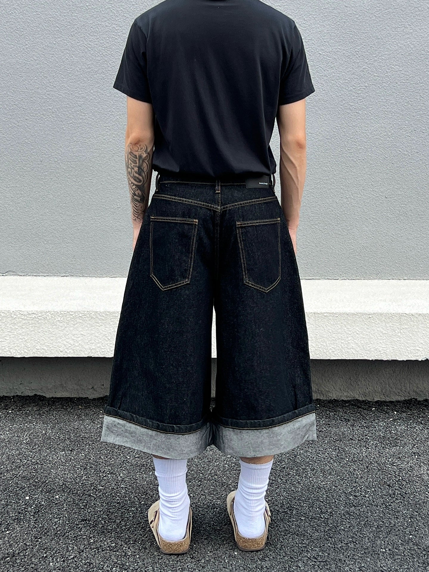 Cuffed Washed Wide Leg Denim Half Jeans WN19458