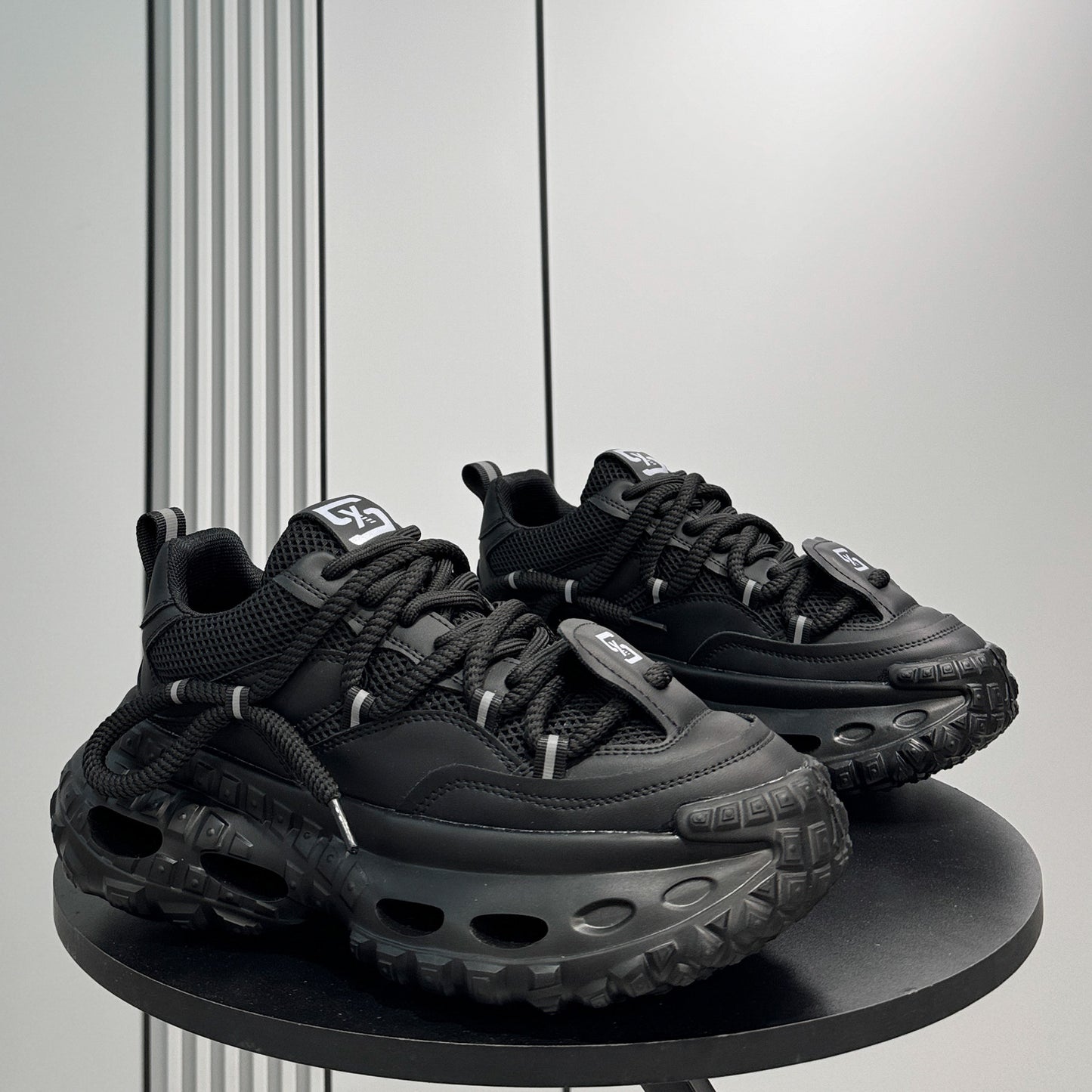 Mesh Rope Lace Air Sole Sneakers WN24721