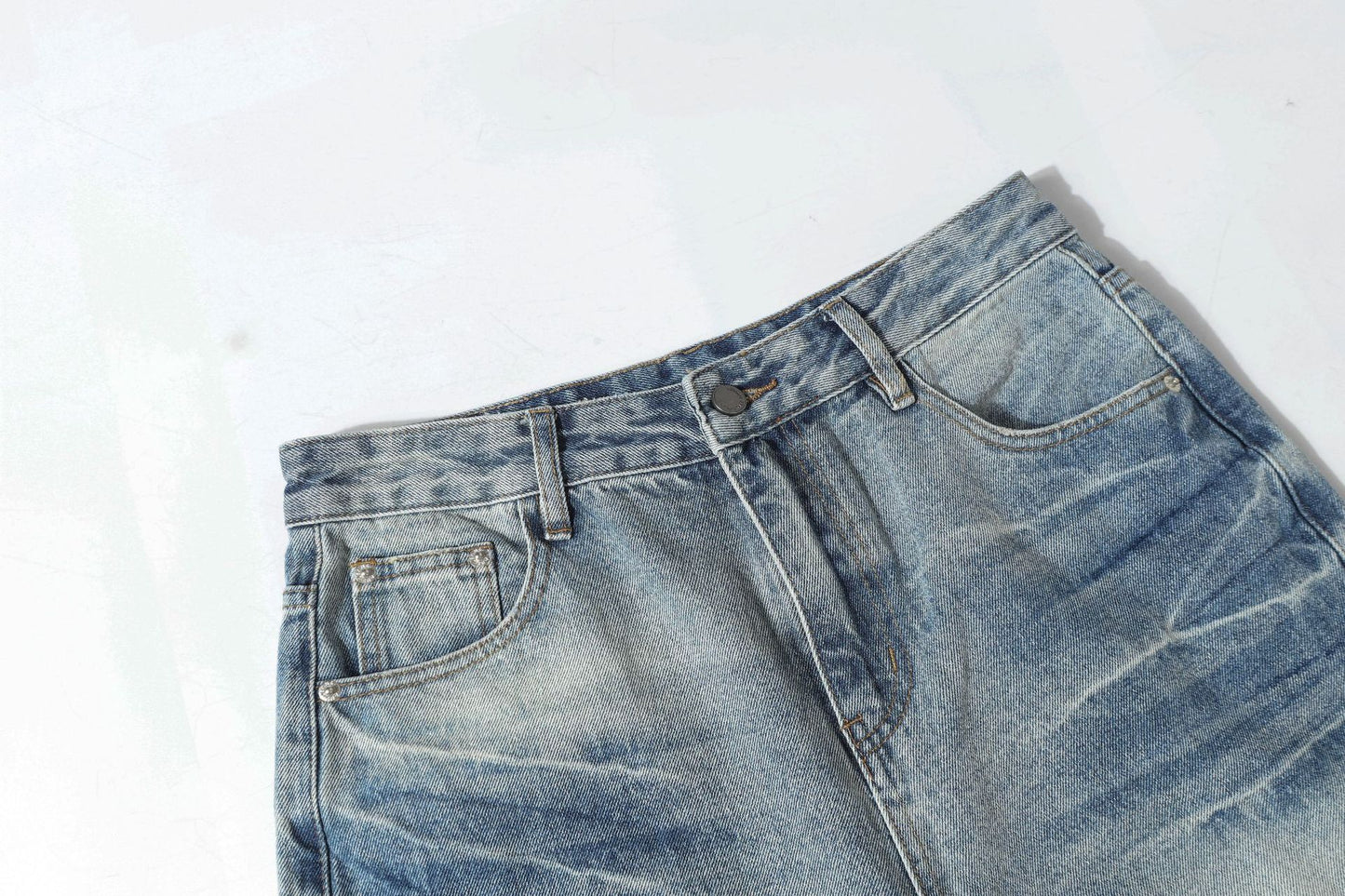 Washed Whisker Damage Wide Leg Denim Jeans WN26121