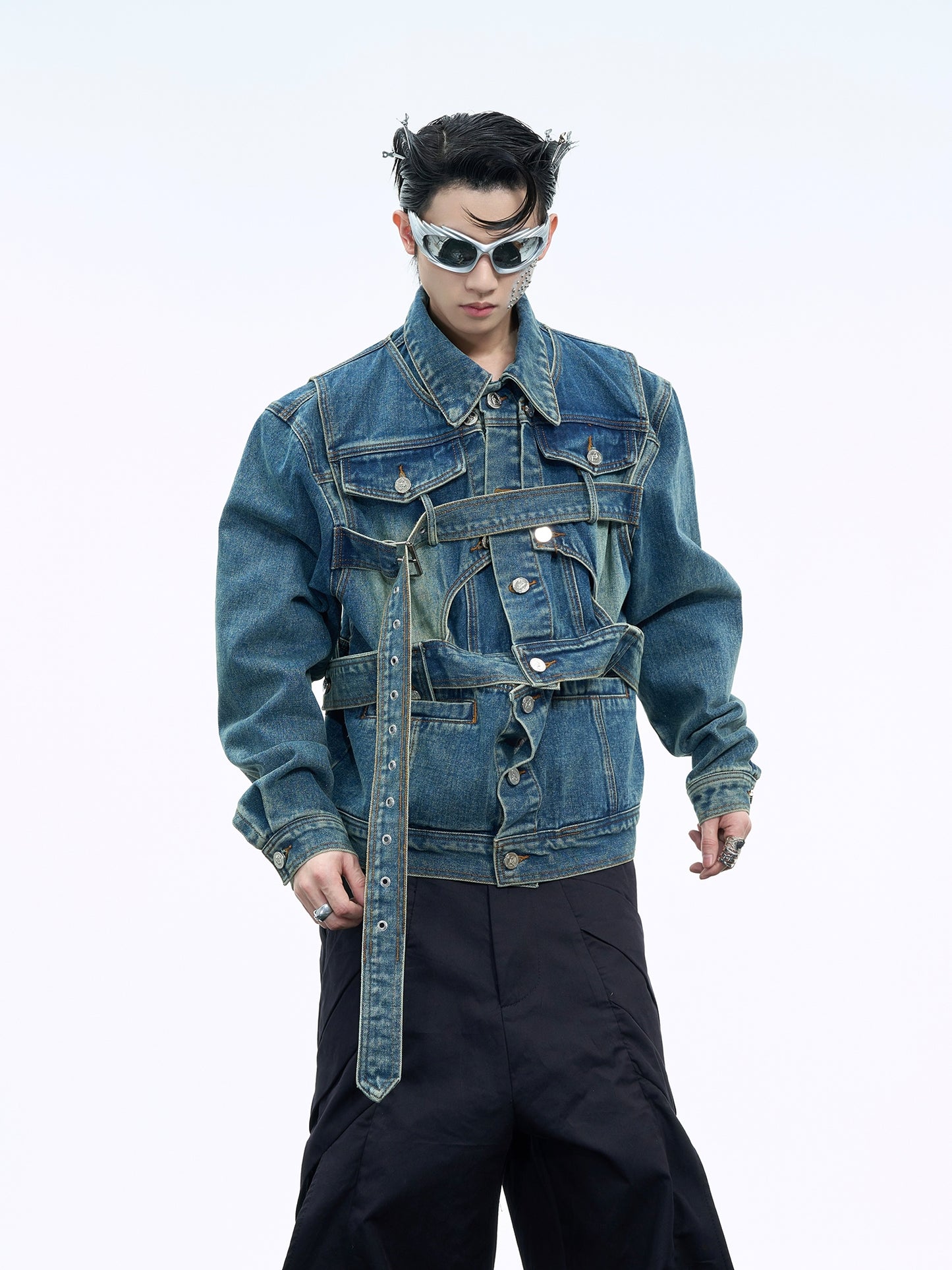 Washed Strap Design Short Denim Jacket WN10528