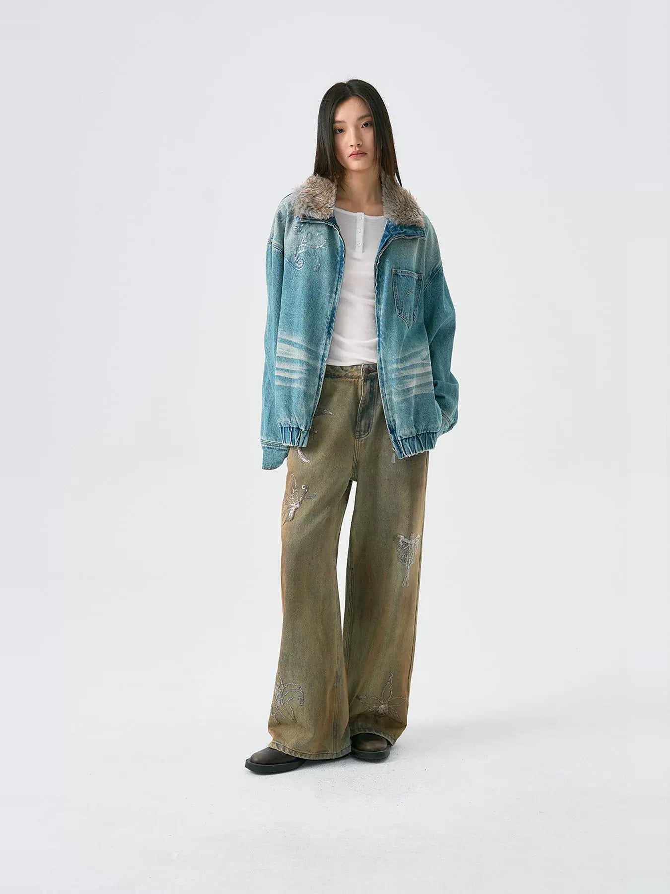 Embroidered Faux Fur Collar Wash Denim Jacket WN18926