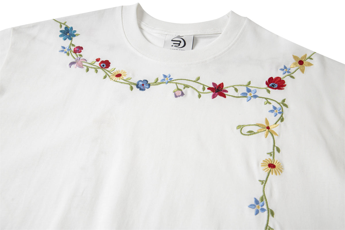 Floral Embroidery Necklace Print Short Sleeve T-Shirt WN26872