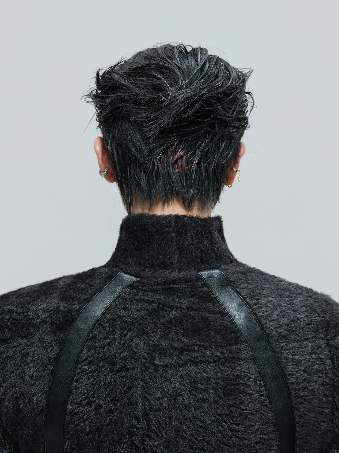 Deconstructed Furry High-Neck Slim Fit Sweatshirt WN21747