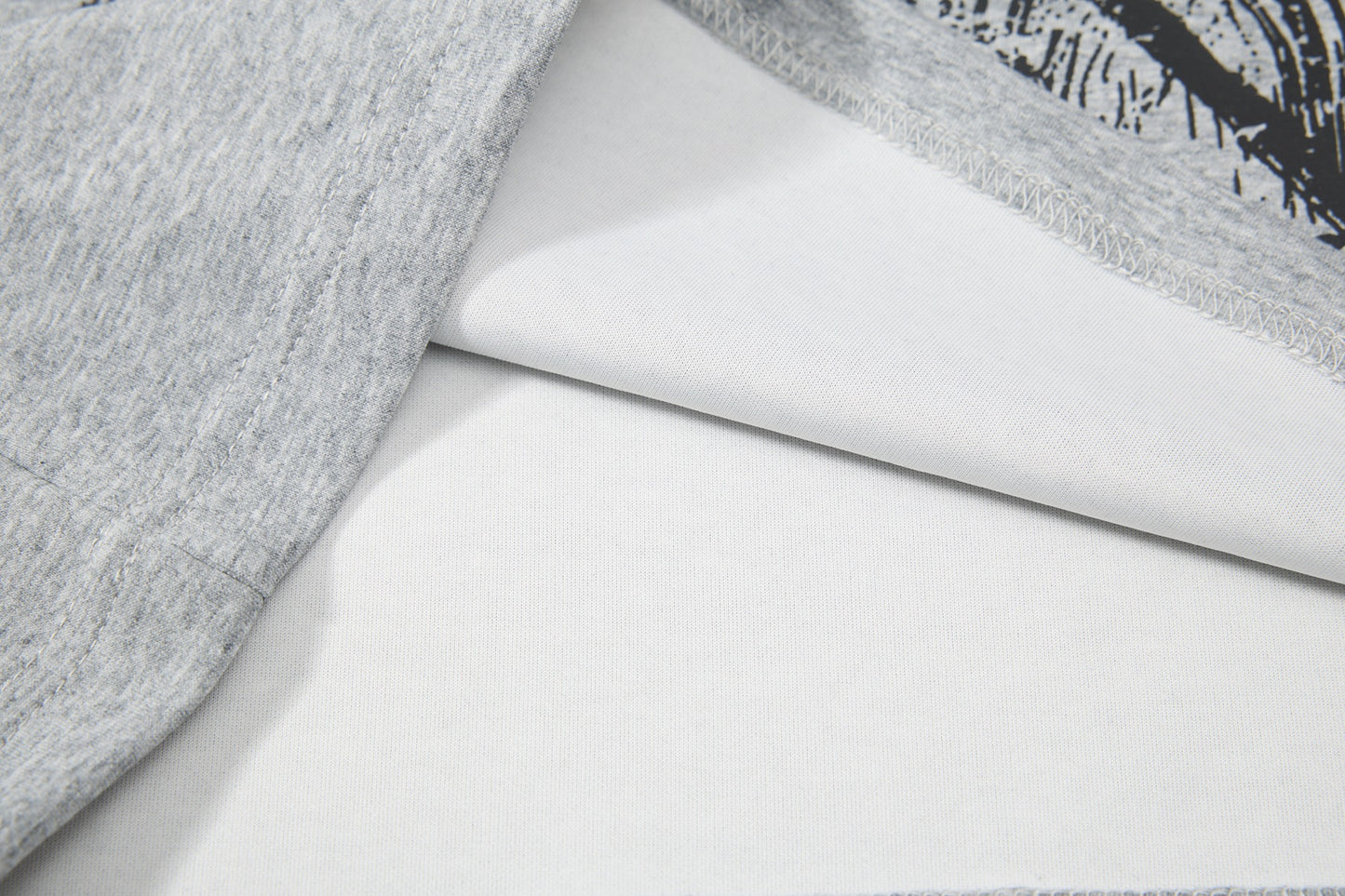 High-Neck Knight Graphic Short Sleeve Polo Shirt WN25839