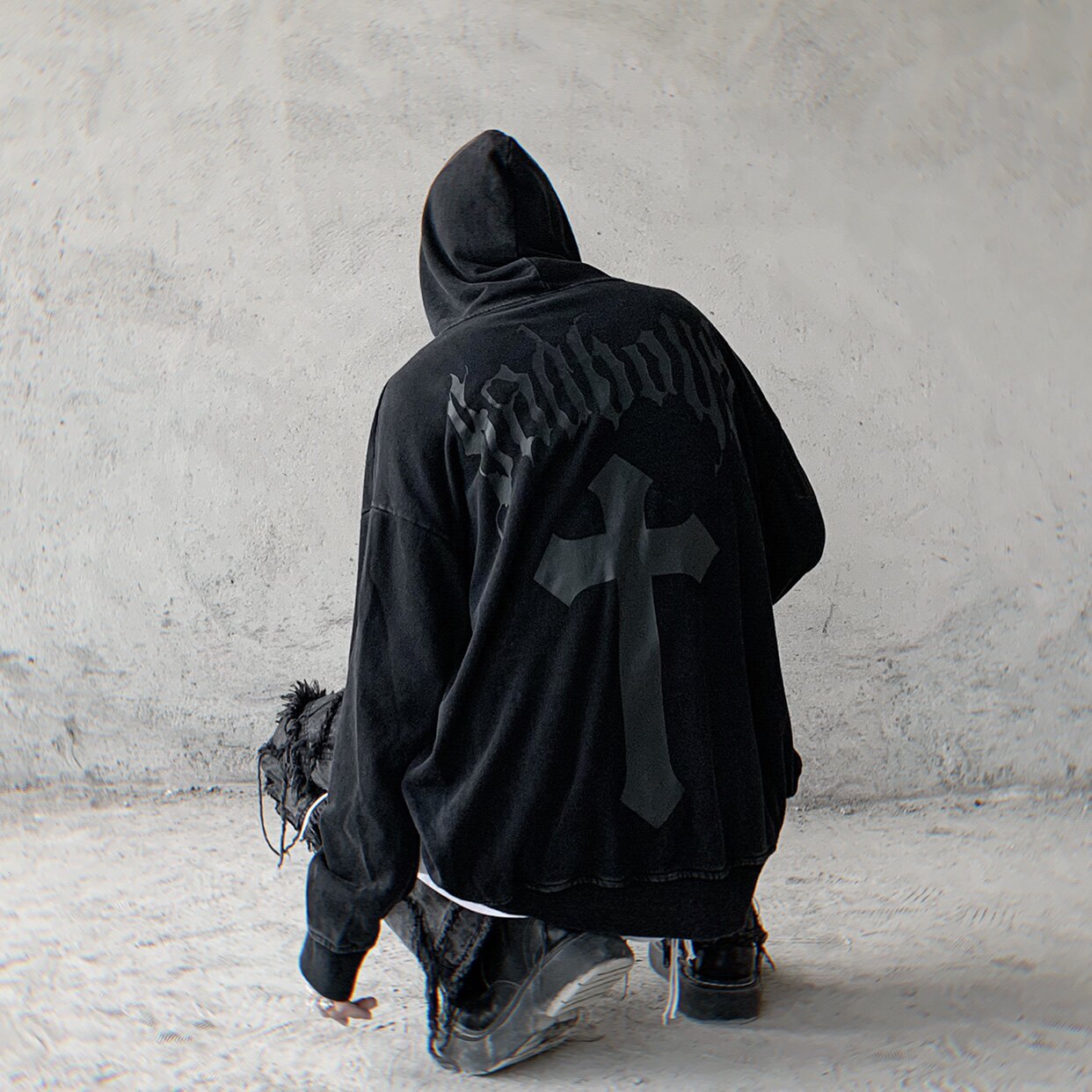 Oversize Cross Graphic Print Pullover Hoodie WN24443