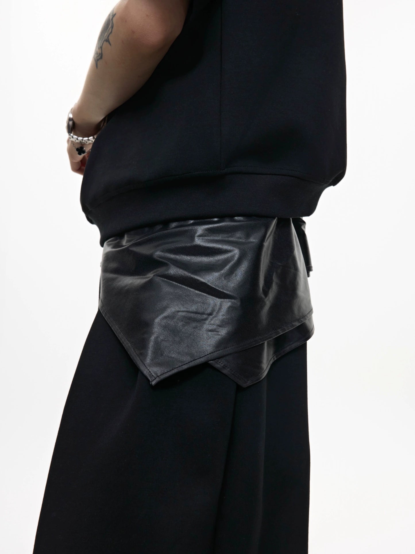 Glossy Double Collar Fake Layered Short Sleeve T-Shirt & Wide Leg Pants Setup WN18371