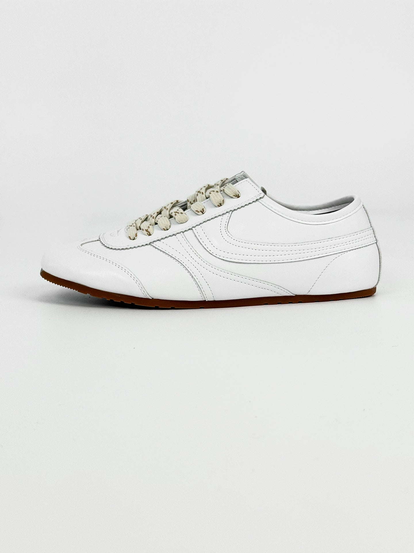 Flat Bottom Design Sneakers WN19140