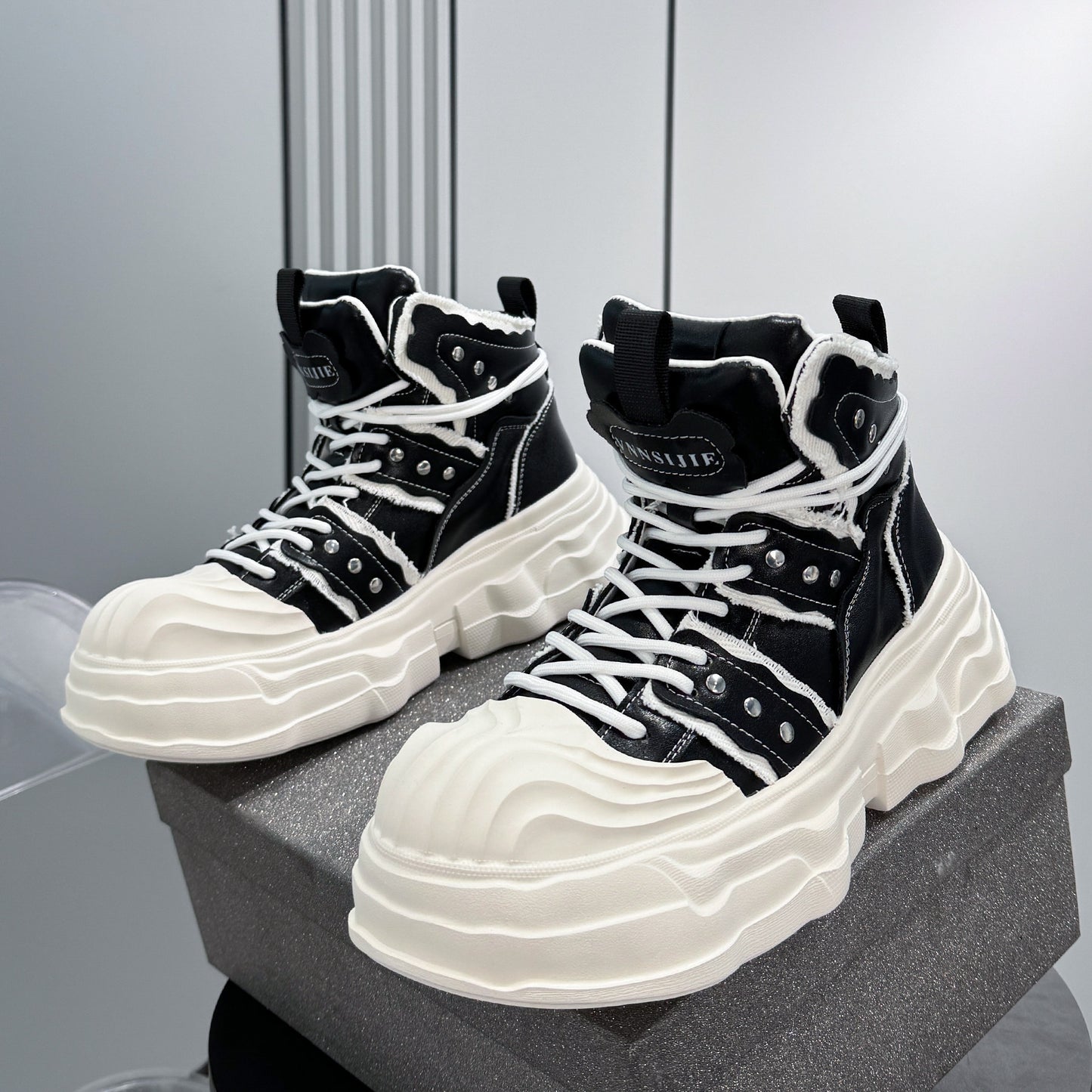 Studs Lace Up Platform Chunky Sole Sneaker WN24650