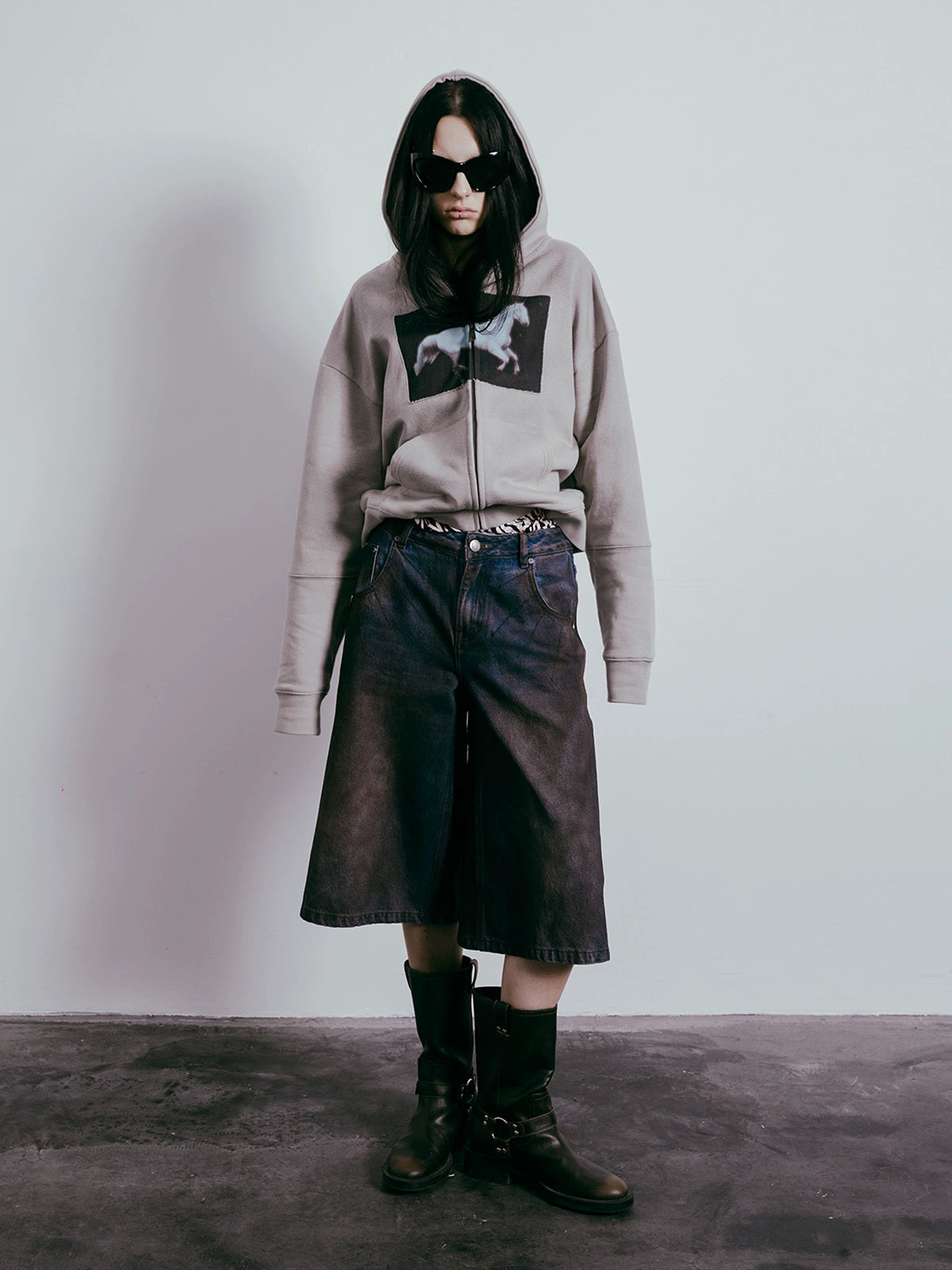 Heavy Duty Washed Half Denim Jeans WN19039