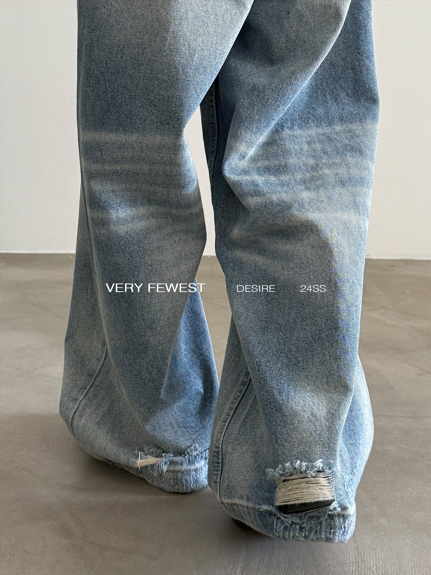 Washed Button Detail Wide-Leg Denim Jeans WN15264