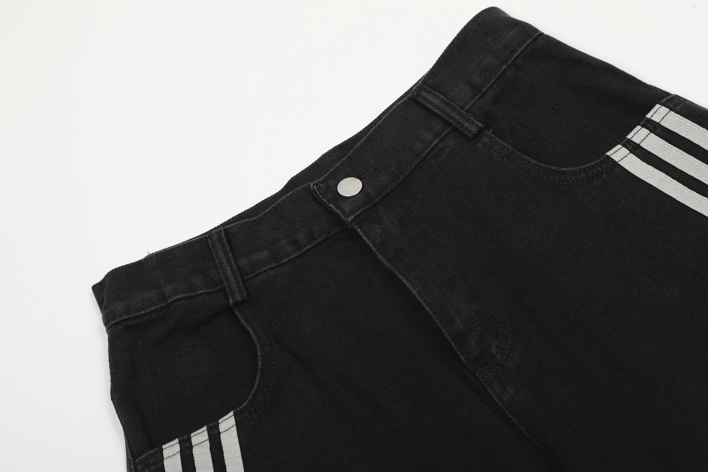 Deconstructed Three-Stripe Curved Wide Leg Denim Jeans WN25738