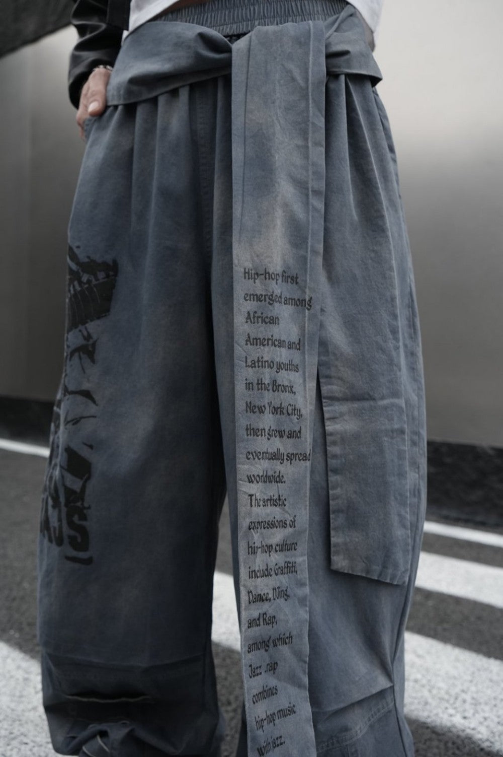 Graphic Print Text Detail Wide Leg Pants WN28088