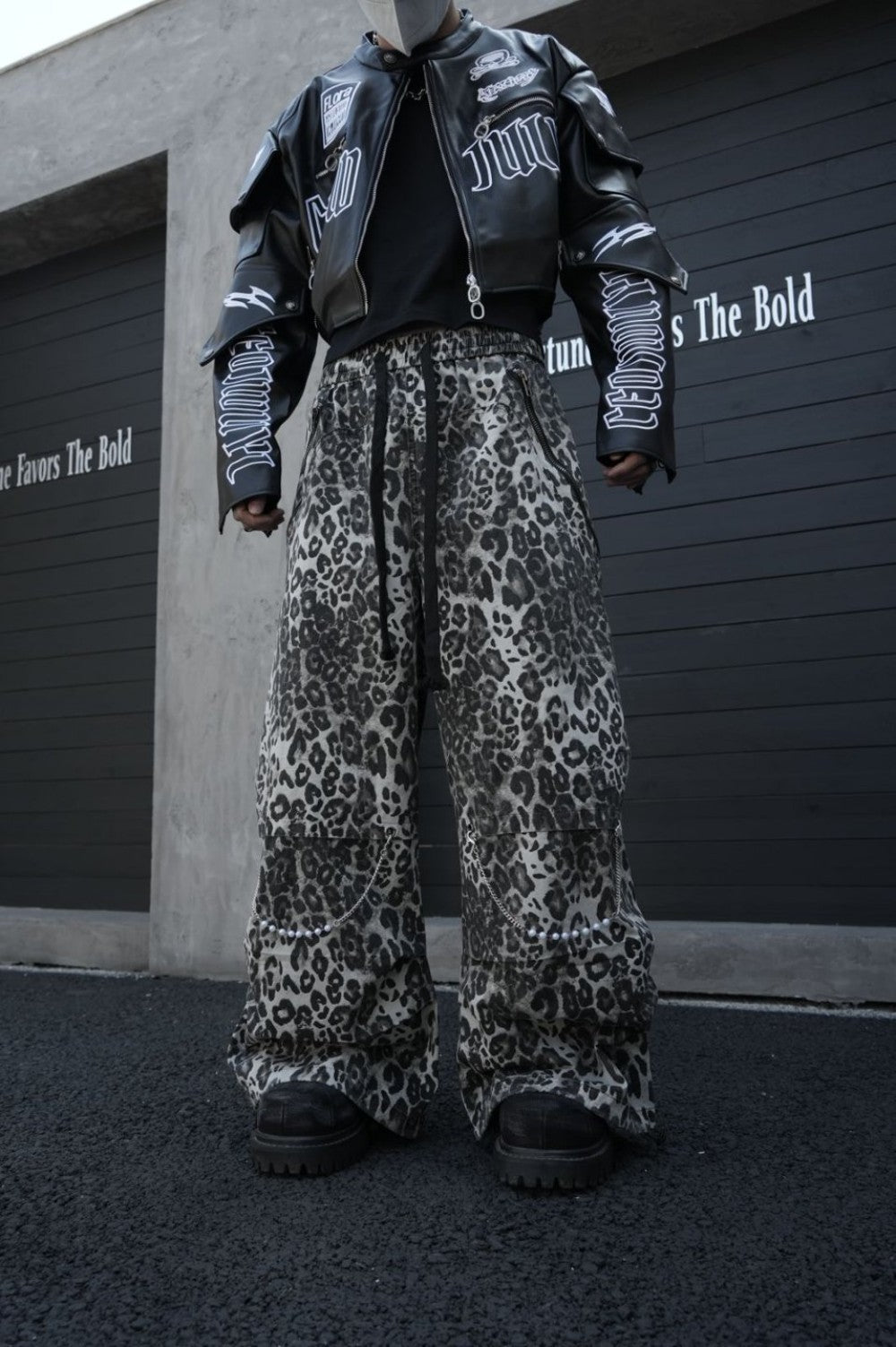 Leopard Studs Chain Detail Wide Leg Cargo Pants WN28012
