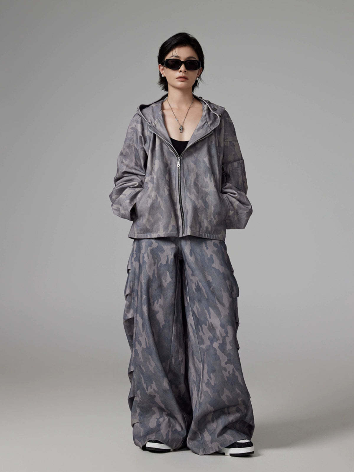 Camouflage Oversize Short Hooded Jacket & Cargo Pants Setup WN13314