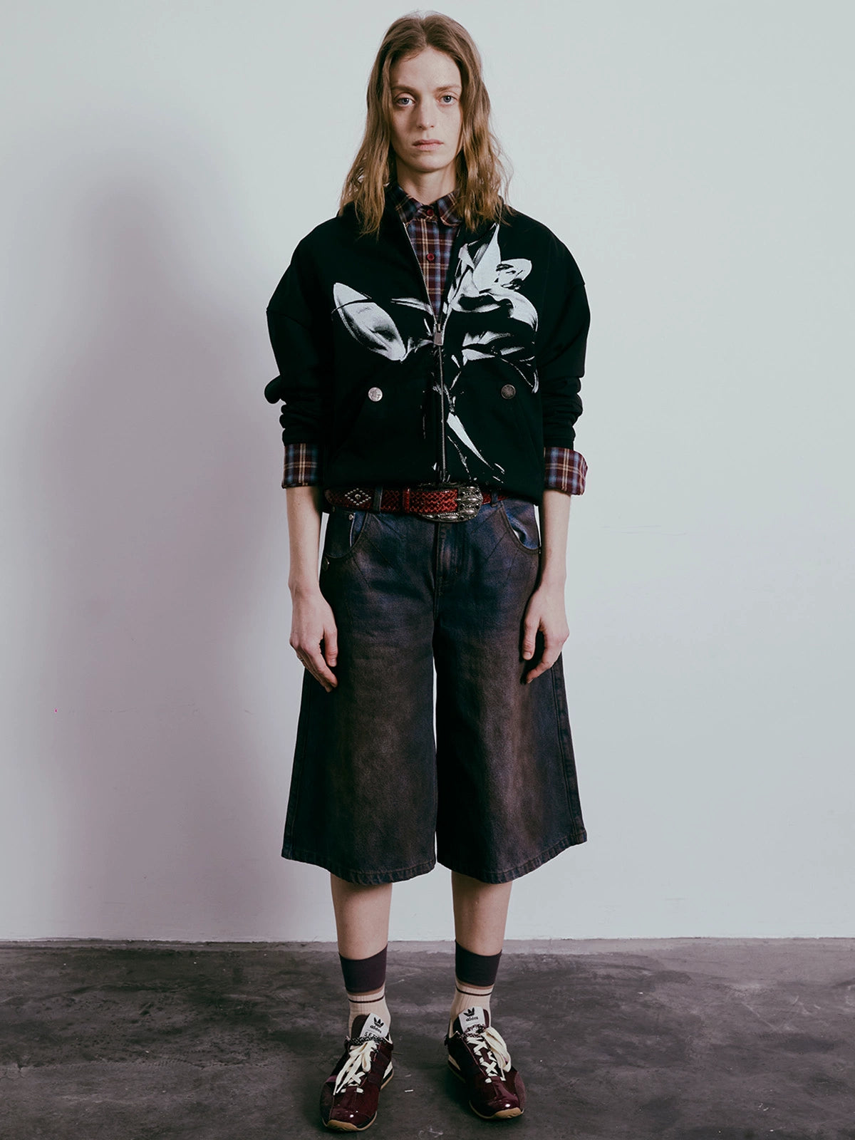 Heavy Duty Washed Half Denim Jeans WN19039