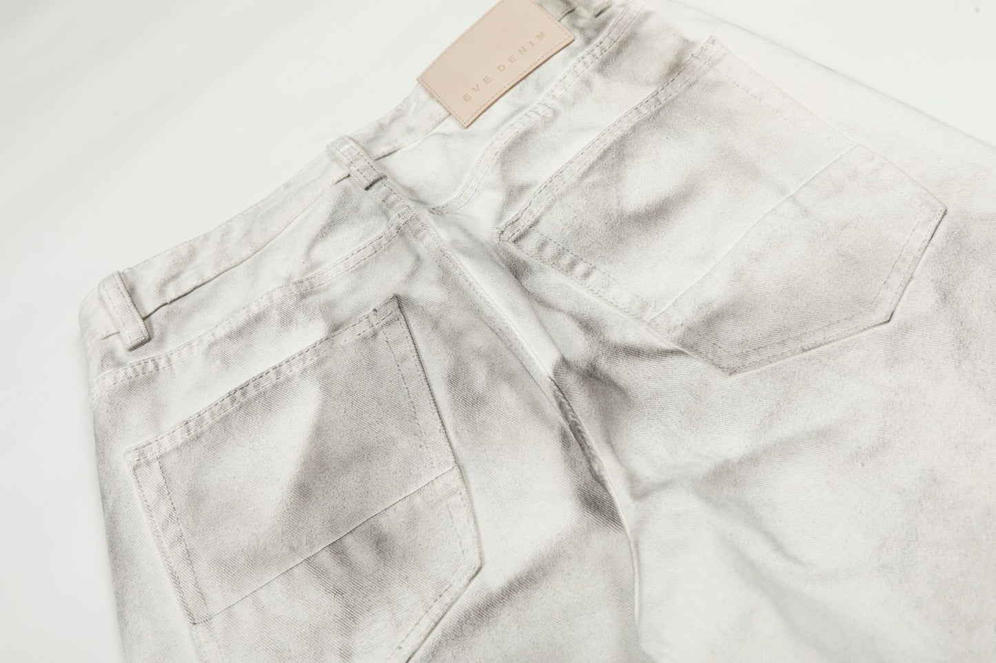 Washed Whisker Straight Denim Jeans WN25909