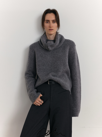 Cowl Neck Cropped Knit Sweater WN21500