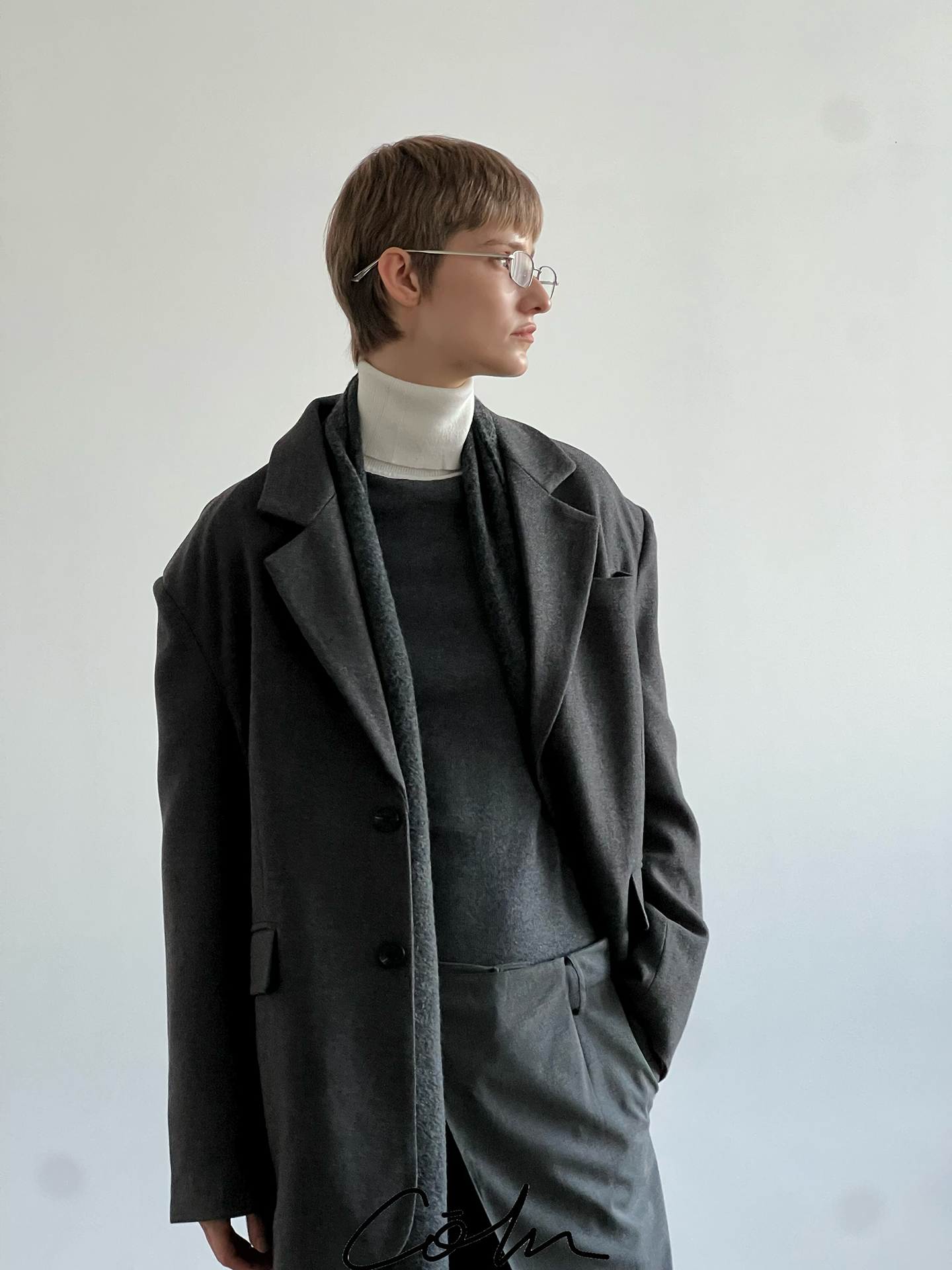 Shoulder-Pad Tailored Jacket WN21625