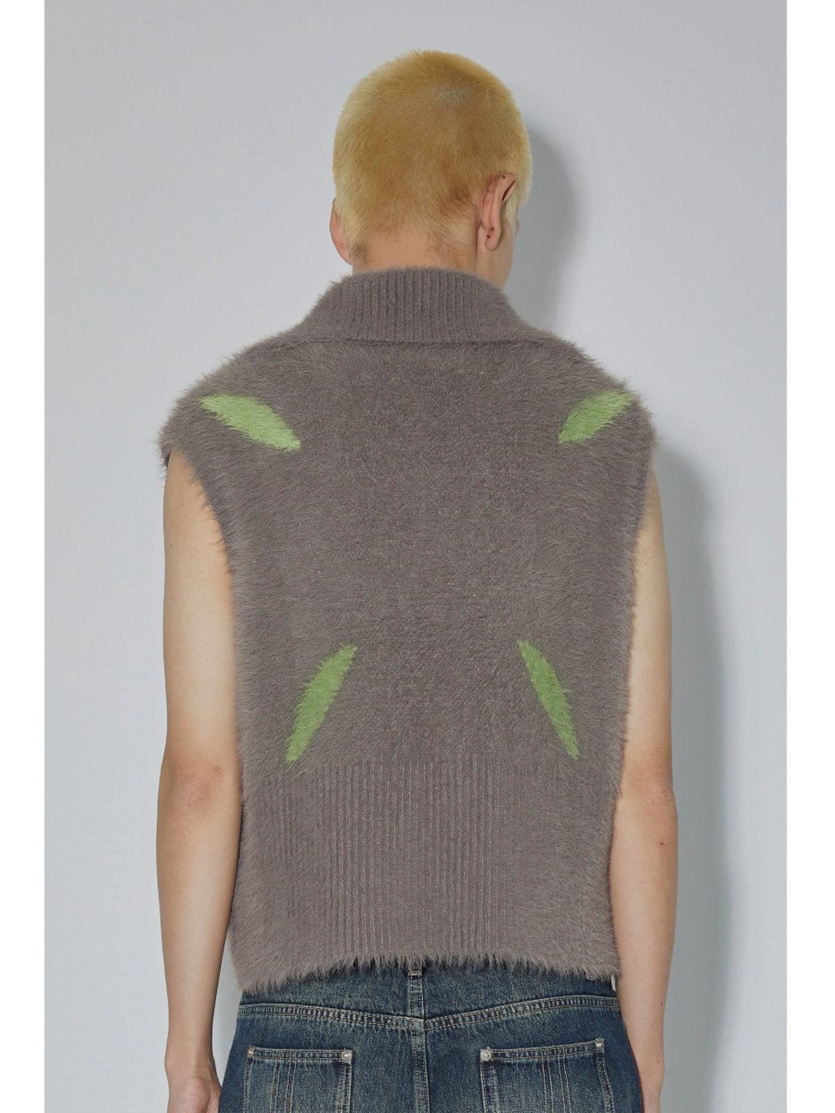 Graffiti Design Knit Vest WN19052
