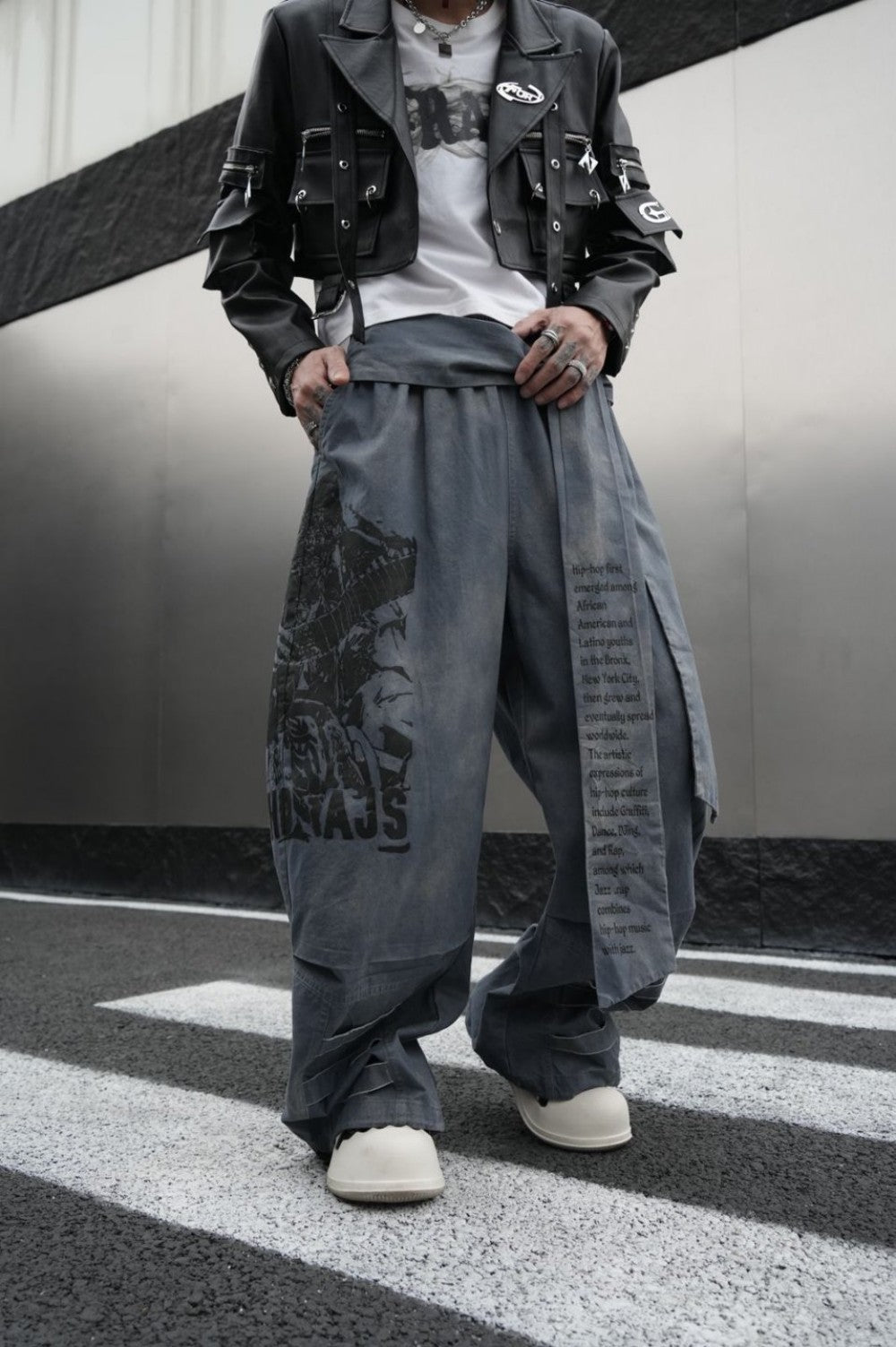 Graphic Print Text Detail Wide Leg Pants WN28088