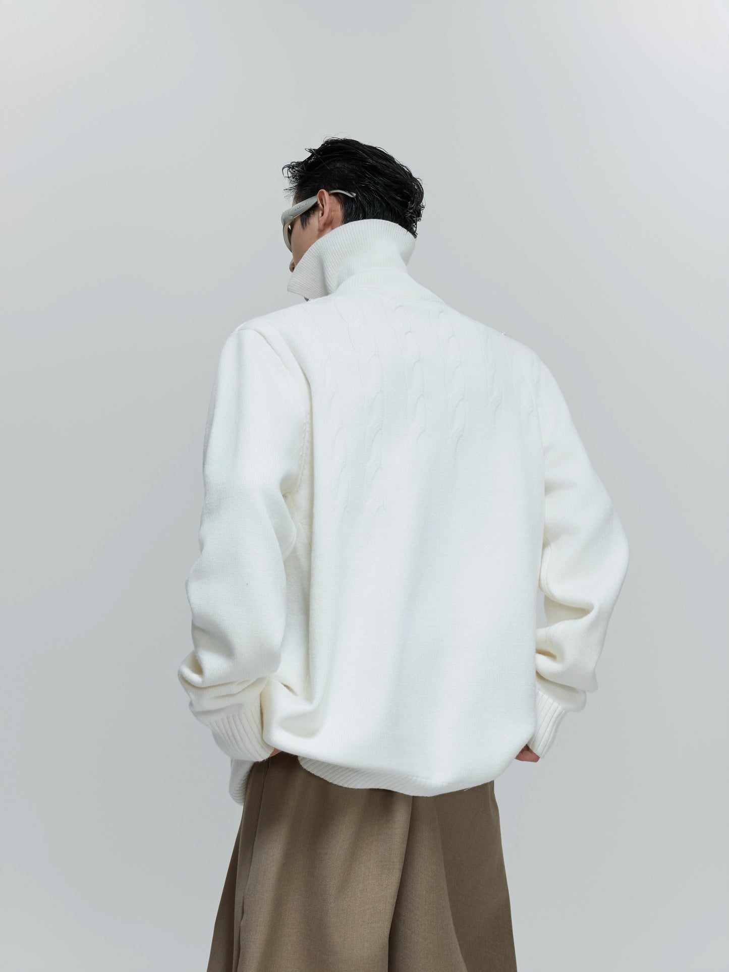 Pearl Embellished High-Neck Cable Knit Sweater WN21714