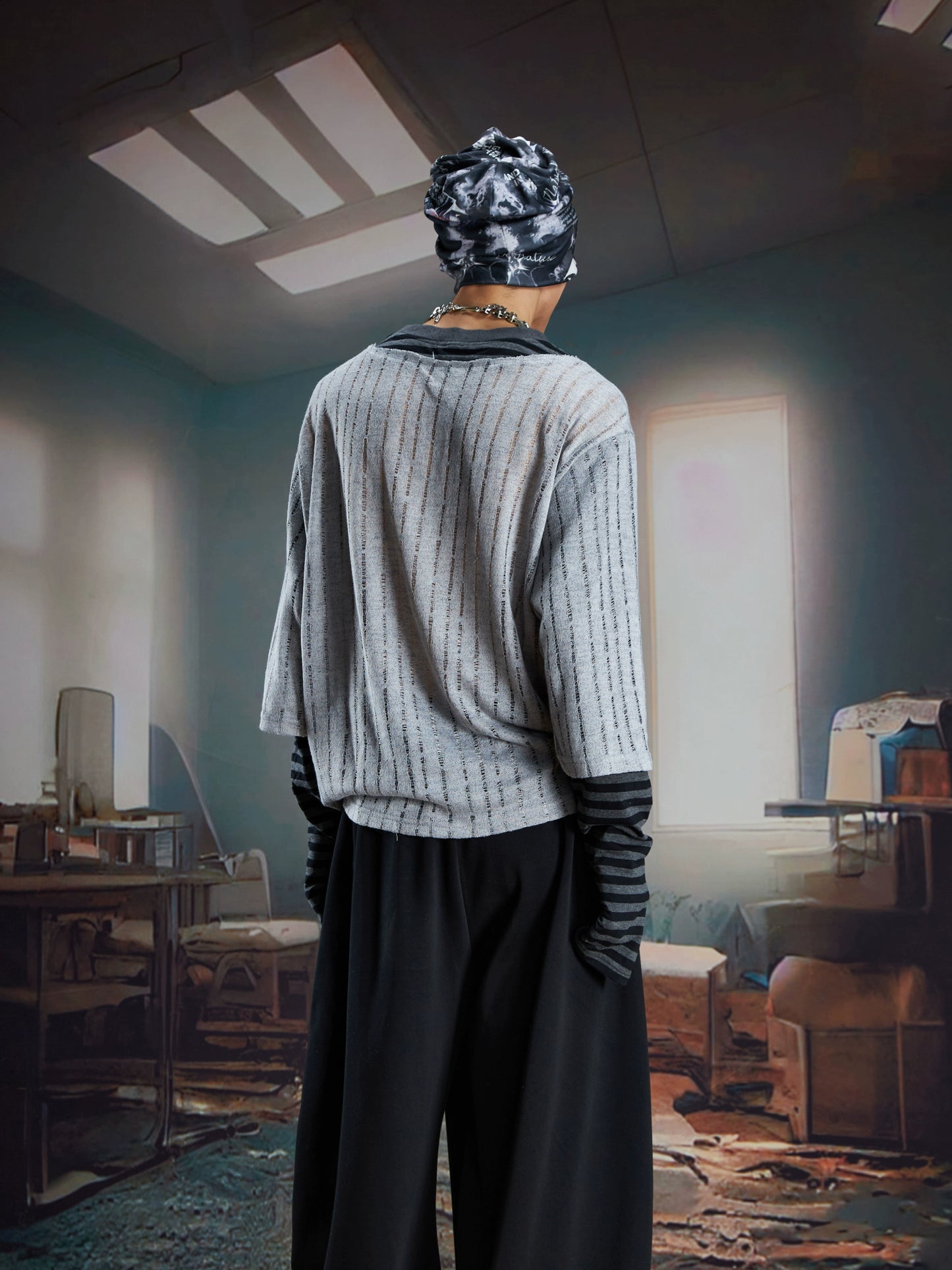 Stripe Print Fake Layered Long Sleeve T-Shirt WN21357