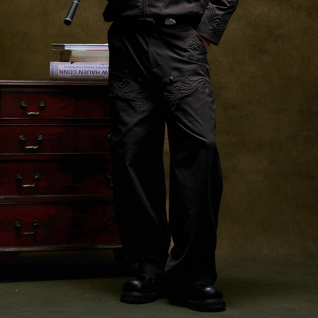 Baroque Embroidery Cargo Pants WN23242