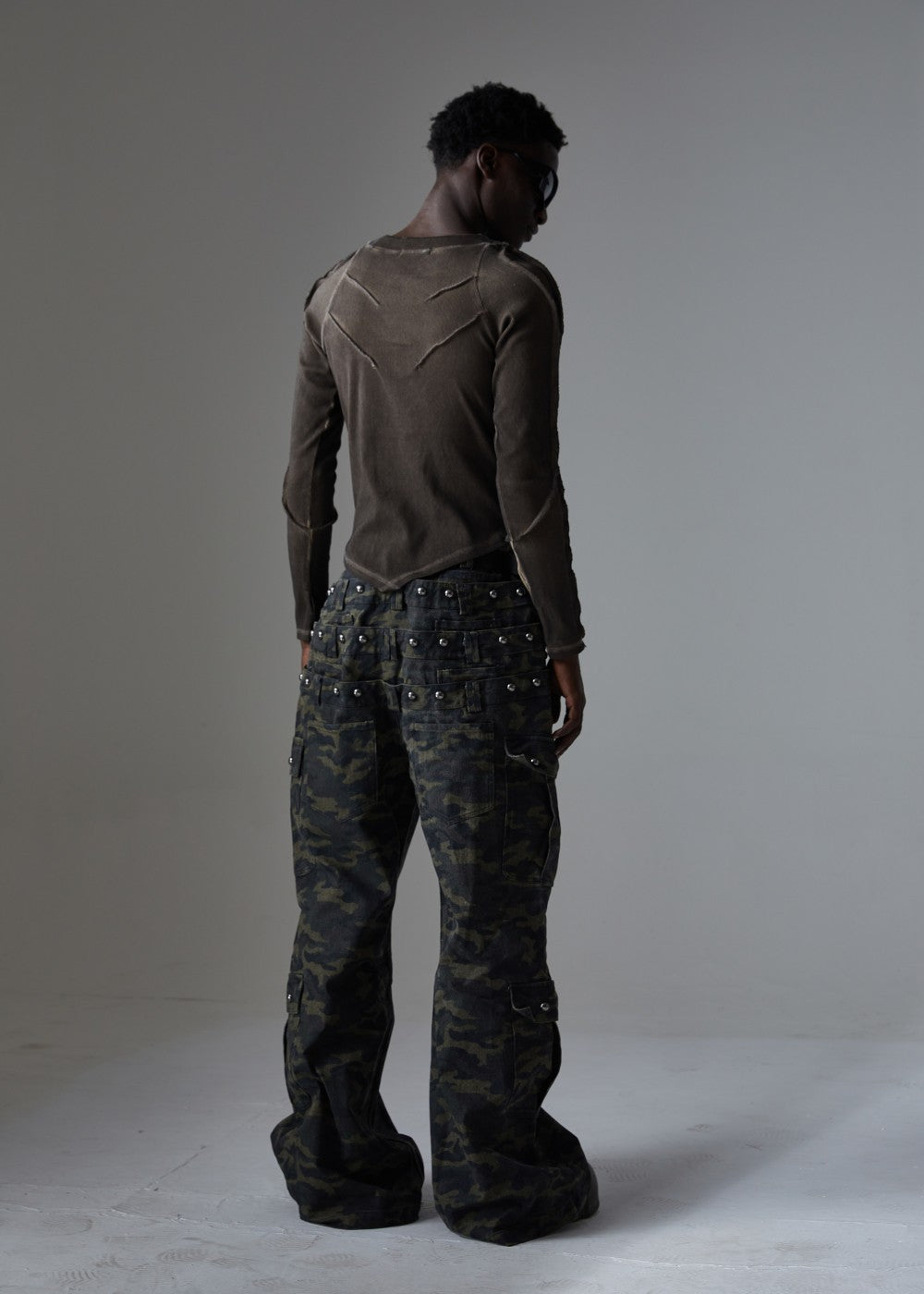 Camouflage Cargo Pocket Wide Leg Denim Jeans WN28009
