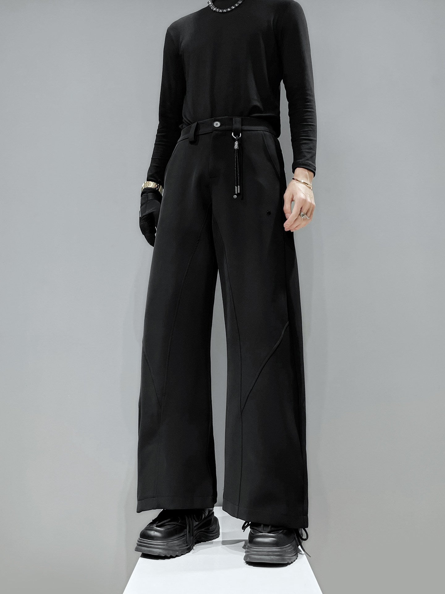 Curved Wide Leg Trousers WN23909