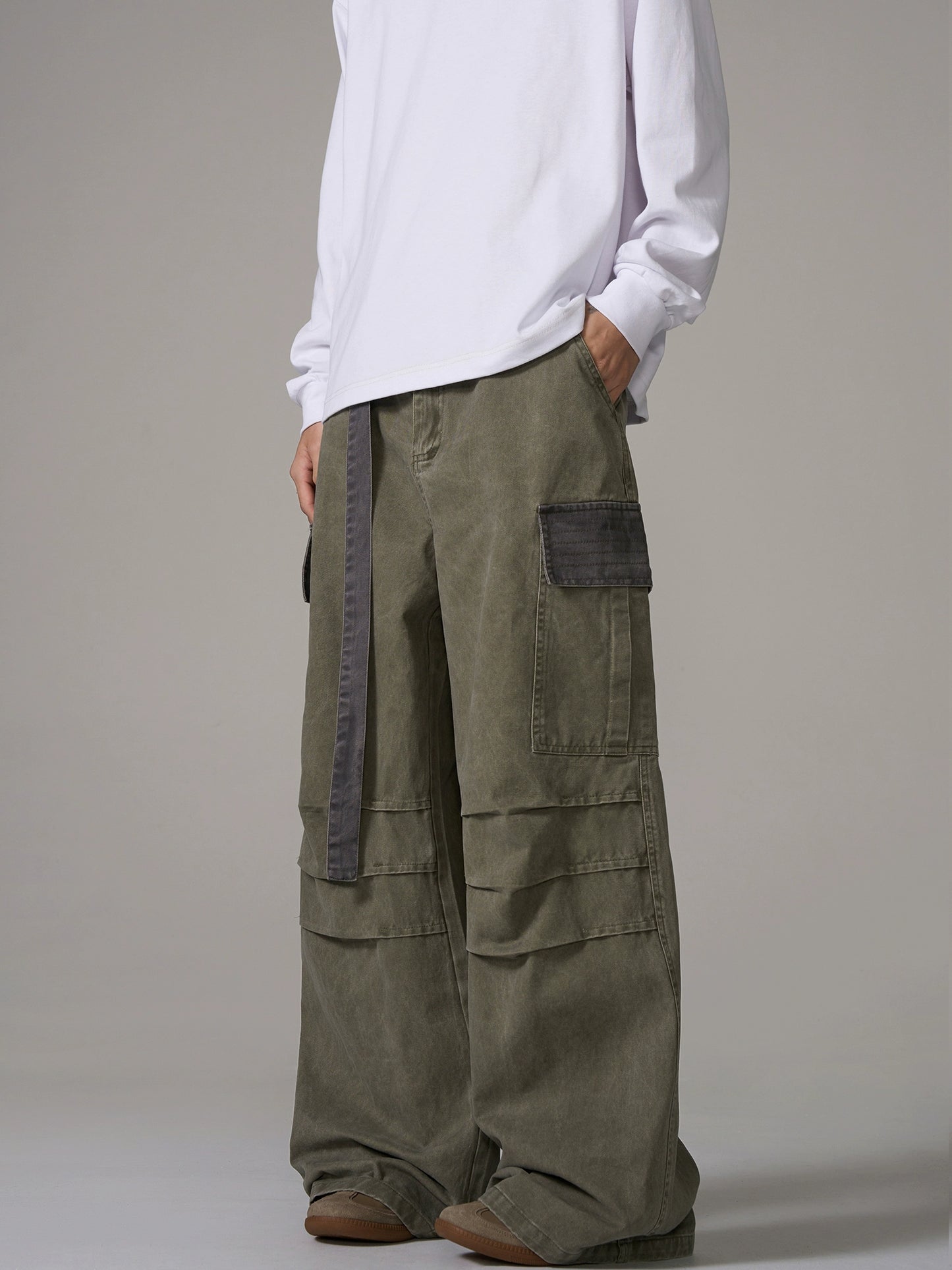 Washed Wide-Leg Straight Cargo Pants WN10644