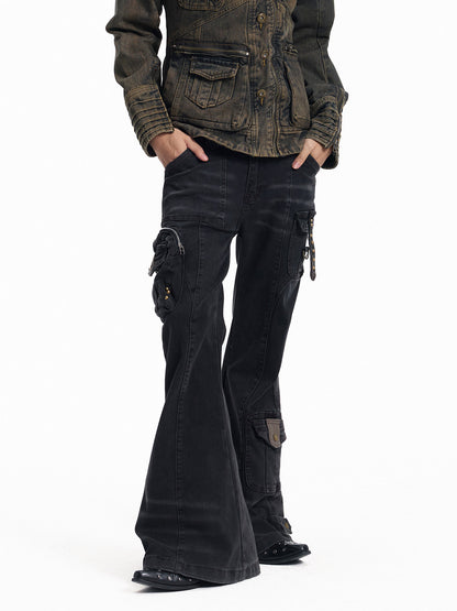Low-Rise Multi-Pocket Panel Flare Denim Jeans WN27331