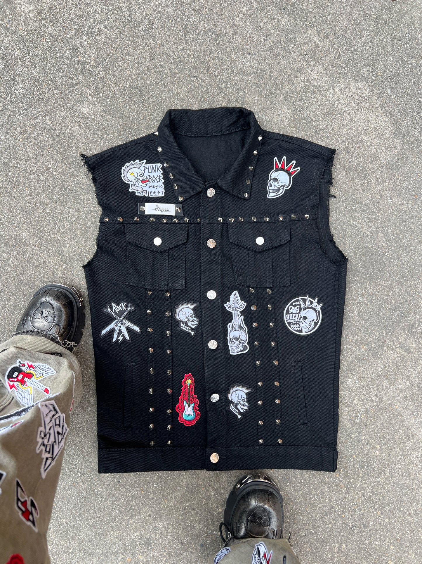 Studded Denim Vest WN24108