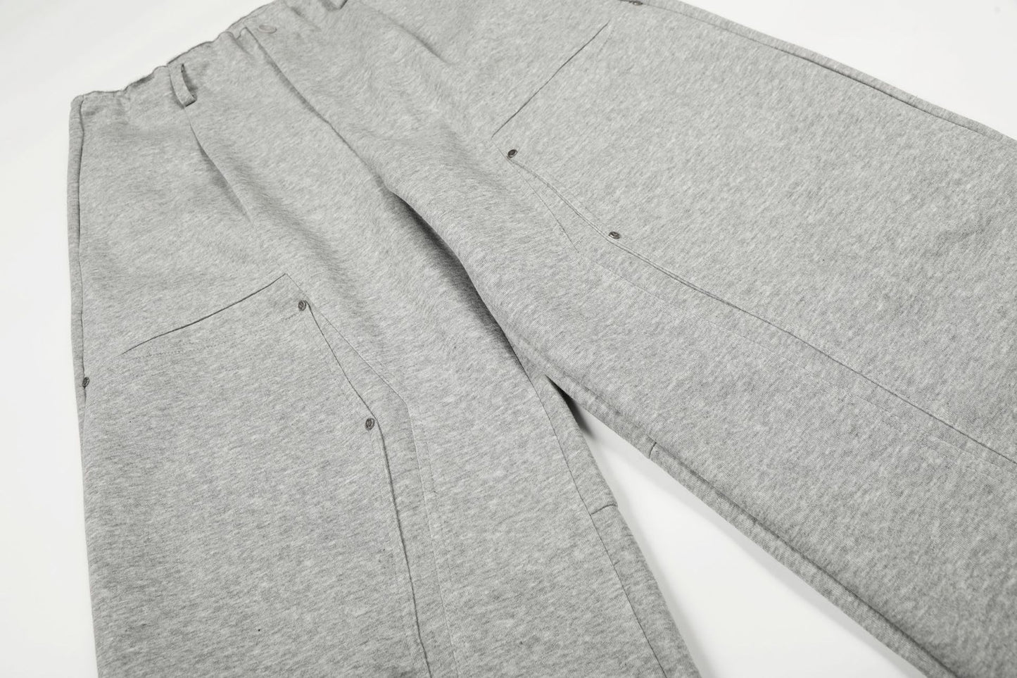 Deconstruction Irregular Curved Seam Wide Leg Sweatpants WN25834