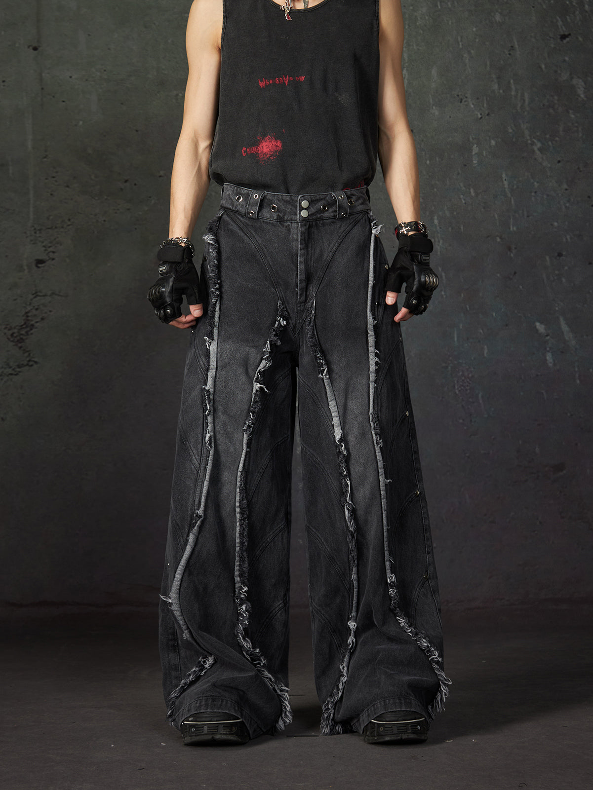 Frayed Studs Washed Wide-leg Denim Jeans WN15217