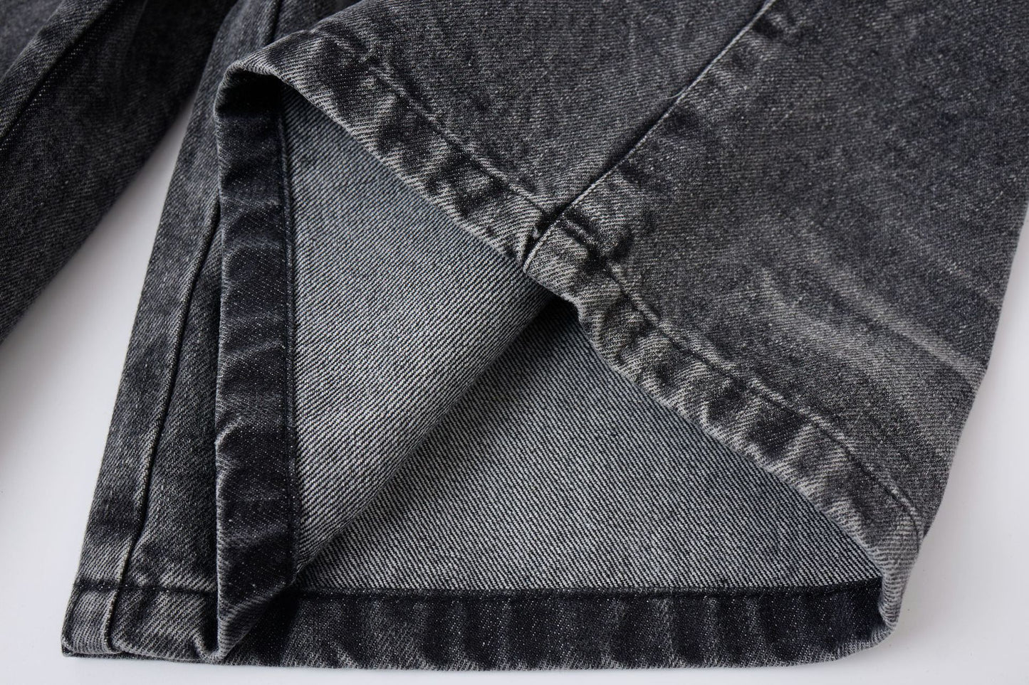 Washed Whisker Metal Buckle Denim Half Pants WN25513