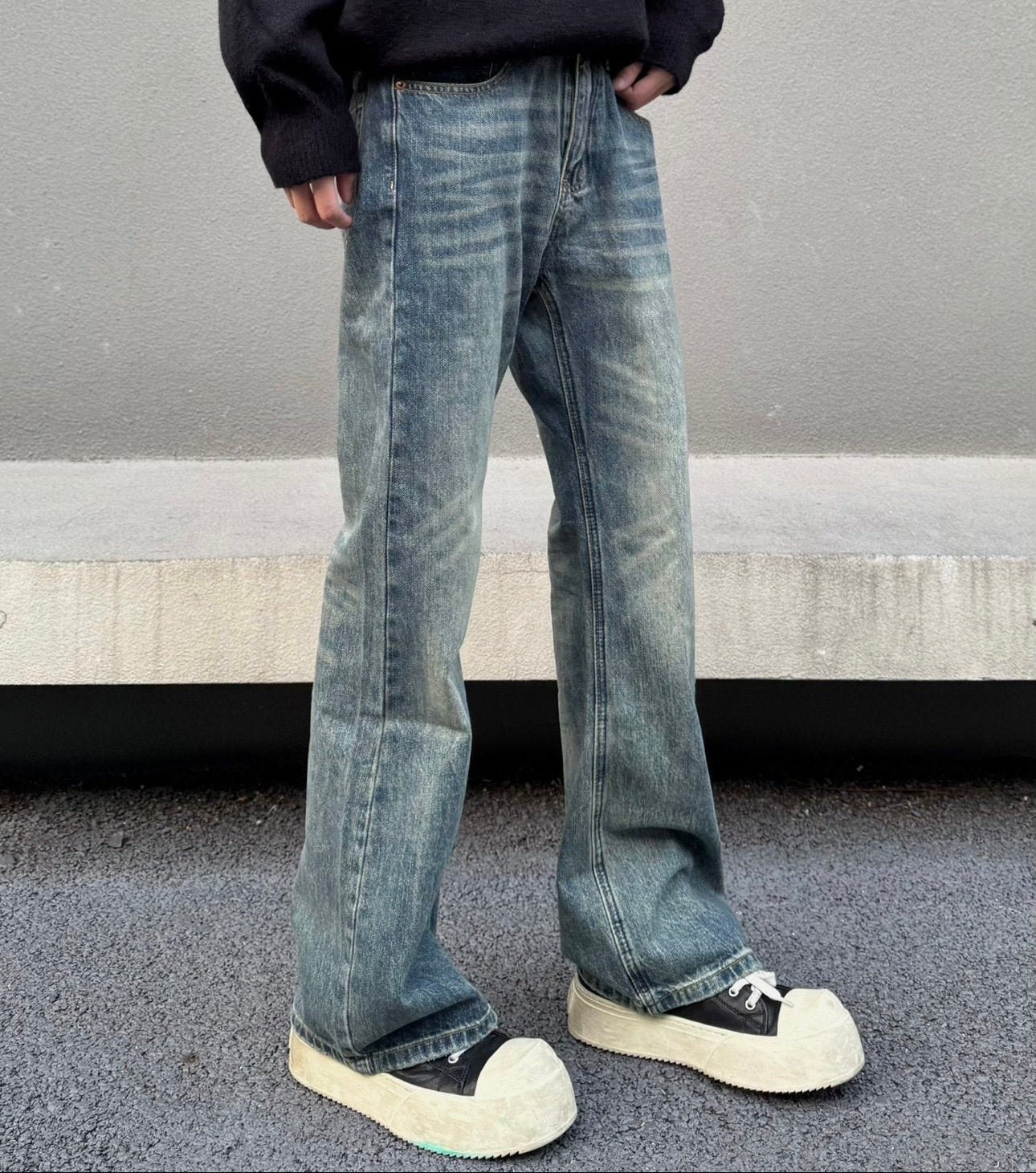 Slub Texture Washed Flare Denim Jeans WN23189