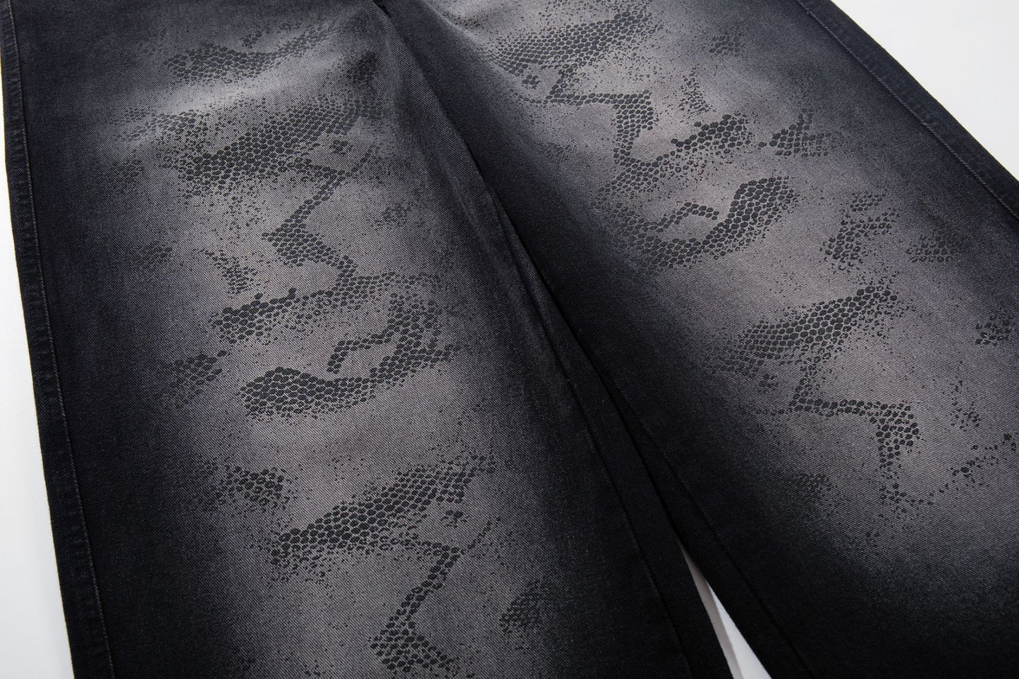 Washed Tribal Fade Wide Leg Denim Jeans WN25450
