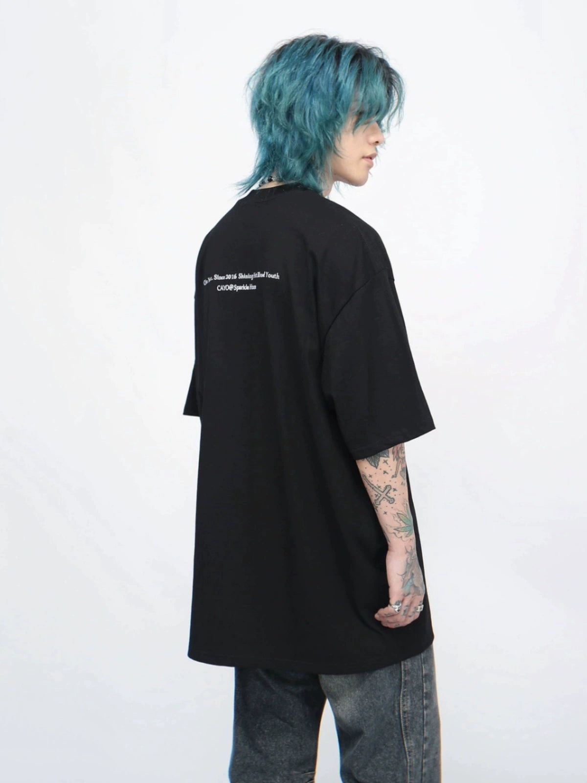 Neckline Embroidery Oversize Short Sleeve T-Shirt WN5842