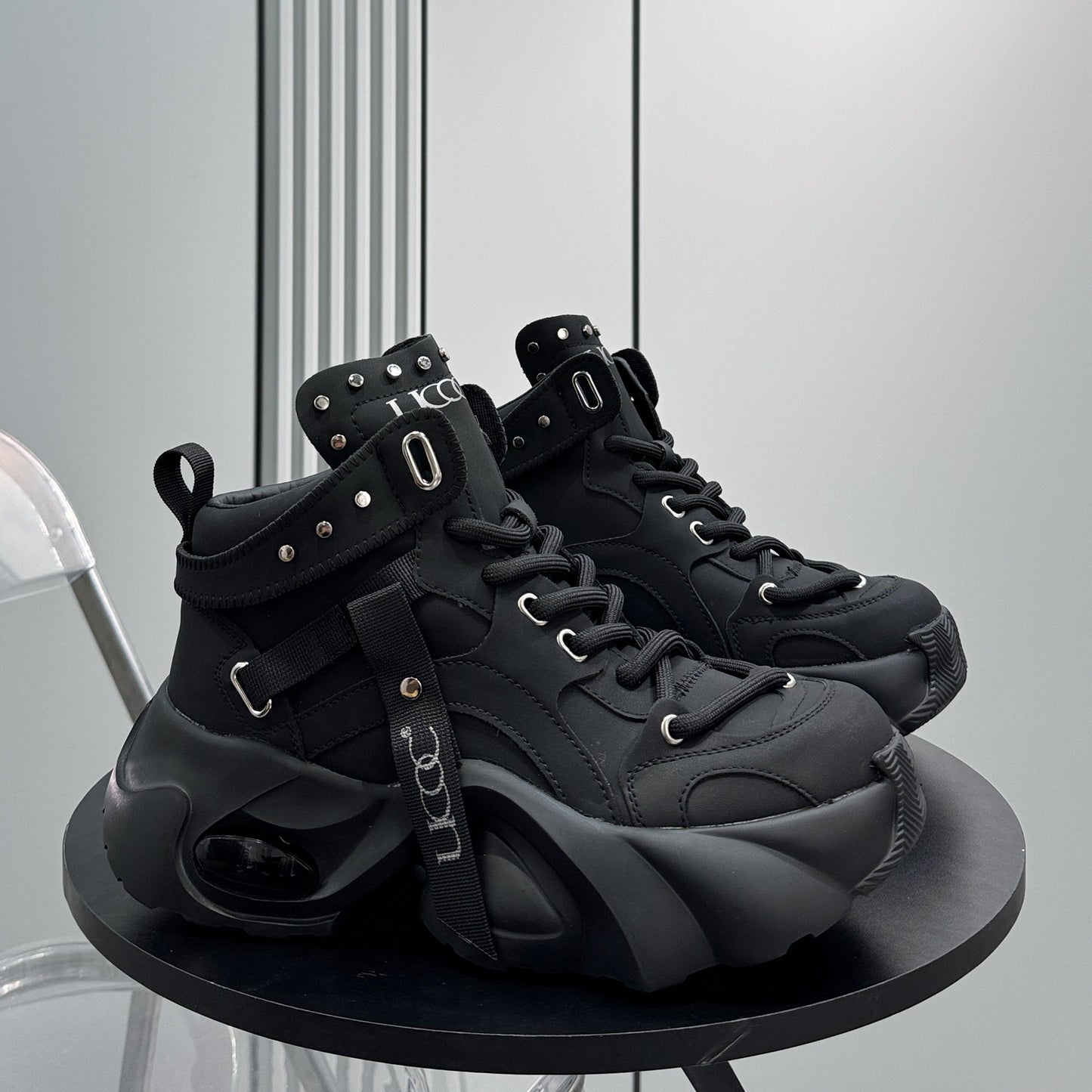 Studs Strap Buckle High-Top Chunky Sole Sneakers WN24584