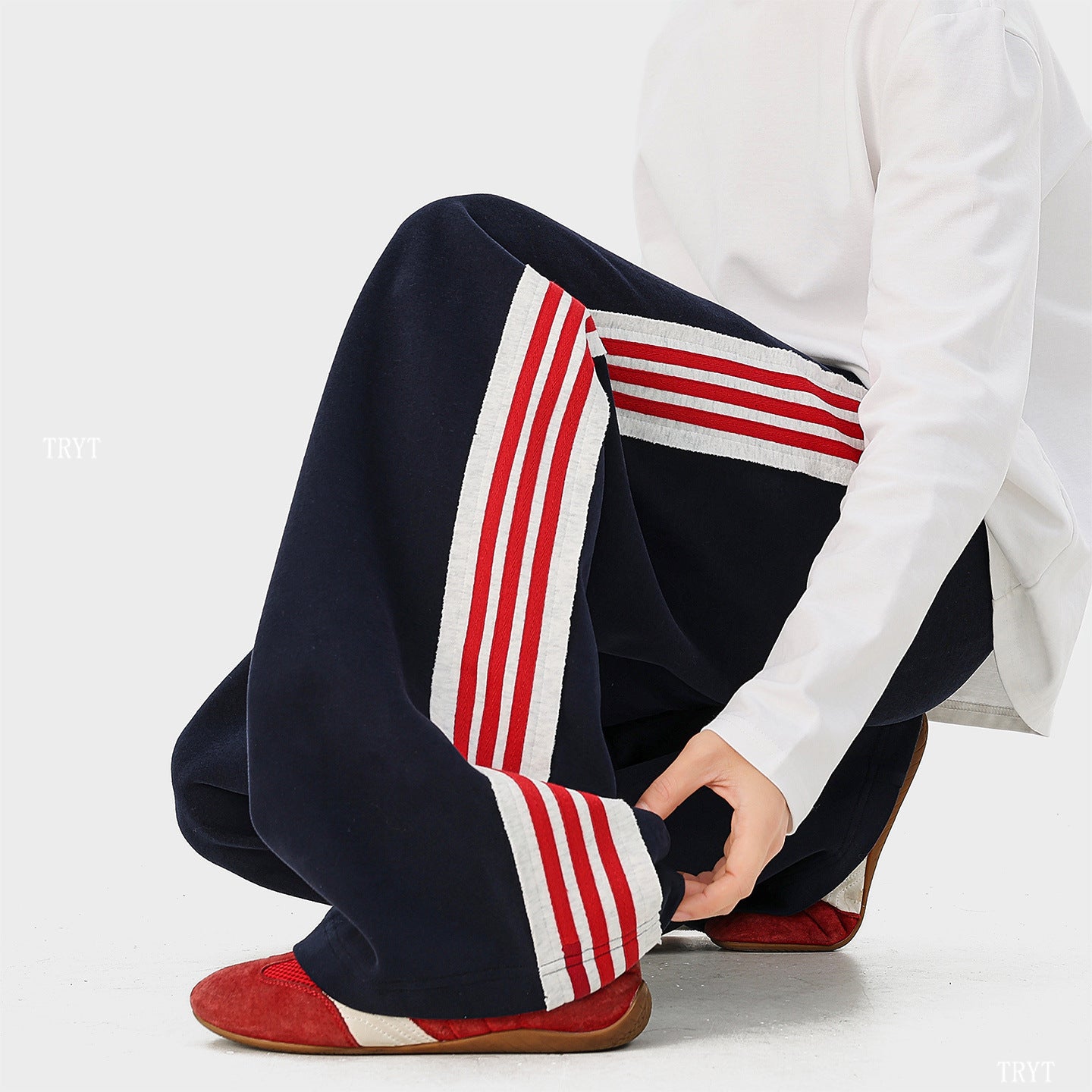 Stripe Panel Wide Leg Sweatpants WN23573