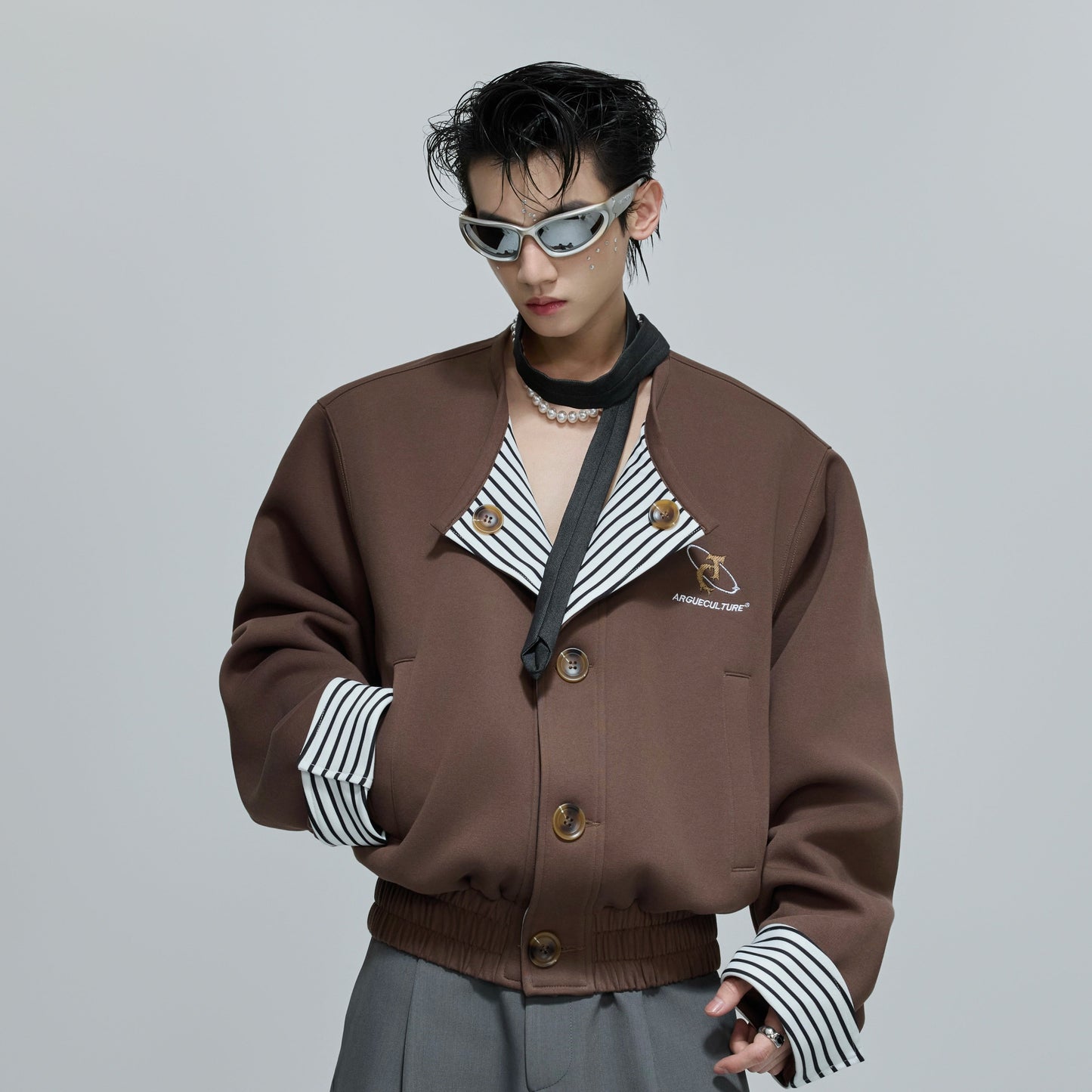 Striped Fake Layered Collarless Embroidery Short Jacket WN21711