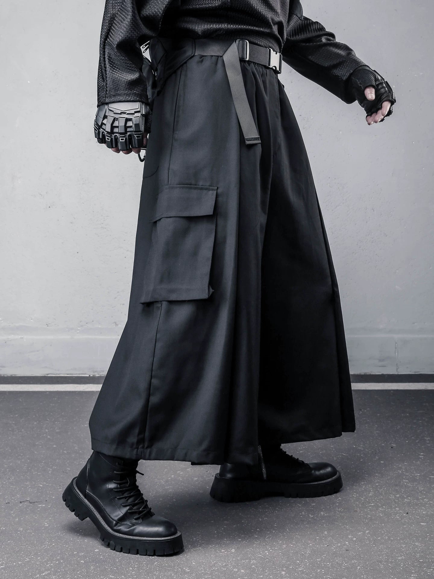 Multi-Pocket Cropped Wide Leg Pants WN22536