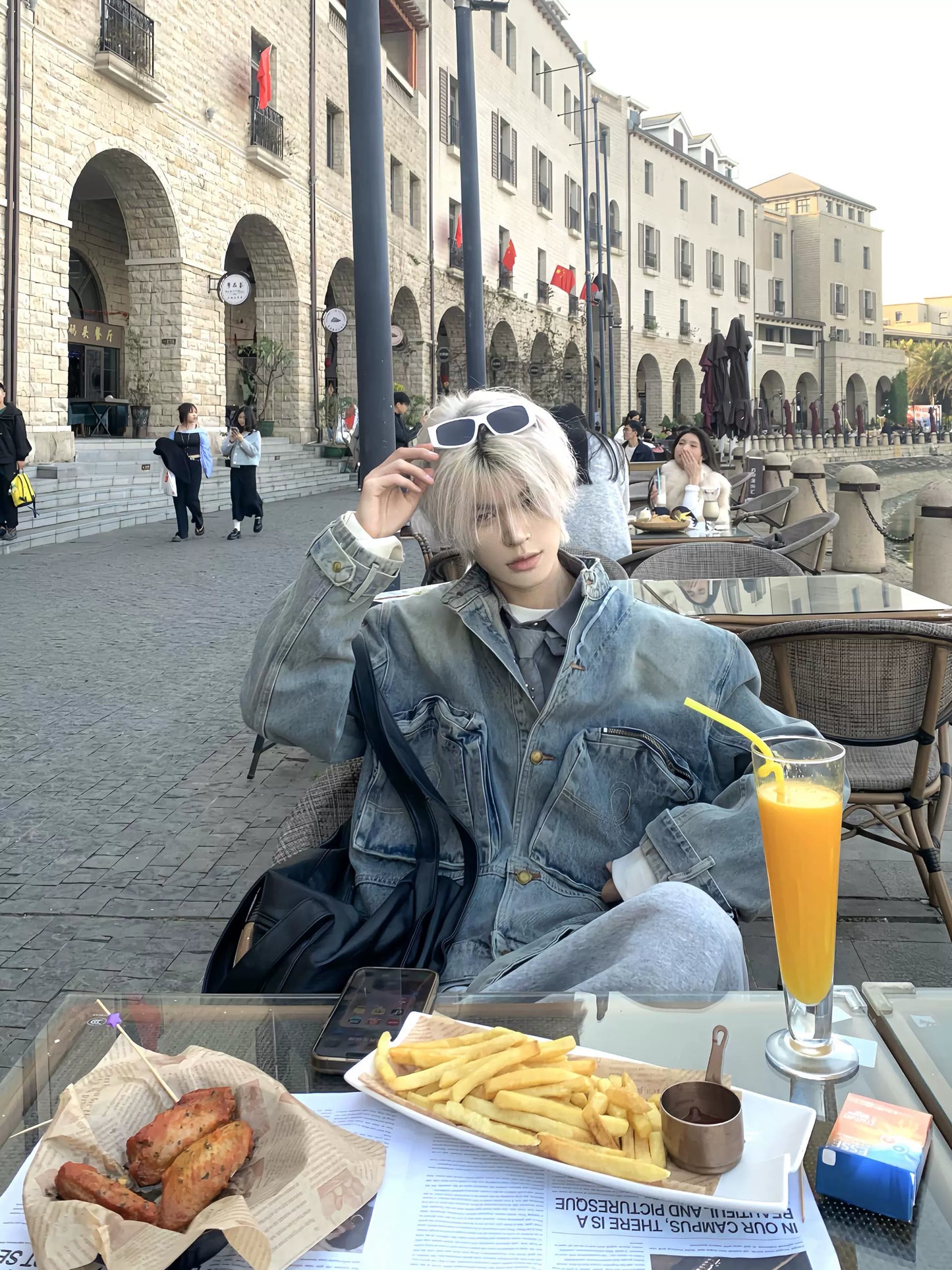 Large Pocket Button Shoulder-Pad Denim Jacket WN19930