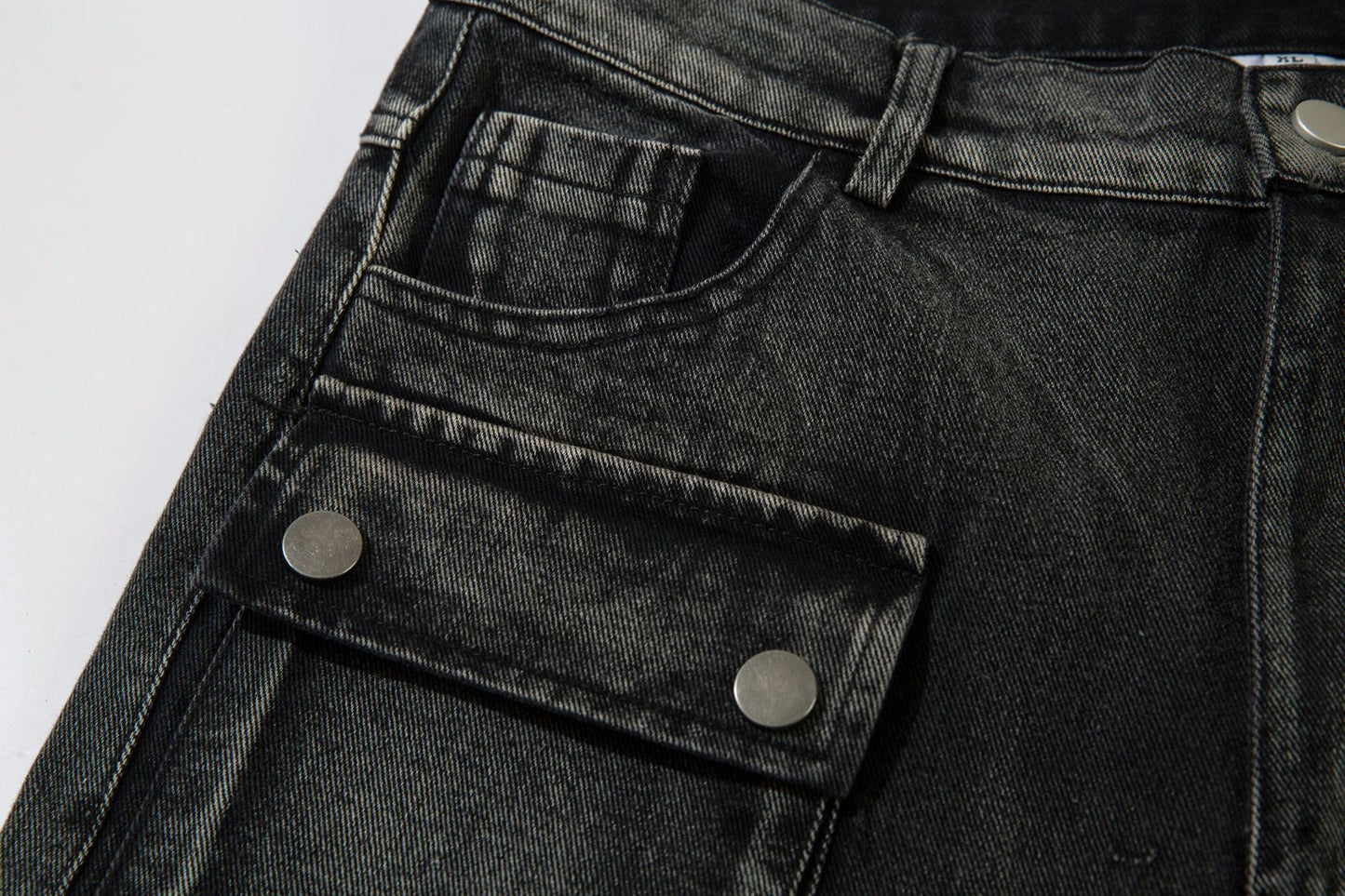 Cargo Pocket Embroidery Wide Leg Denim Jeans WN25718
