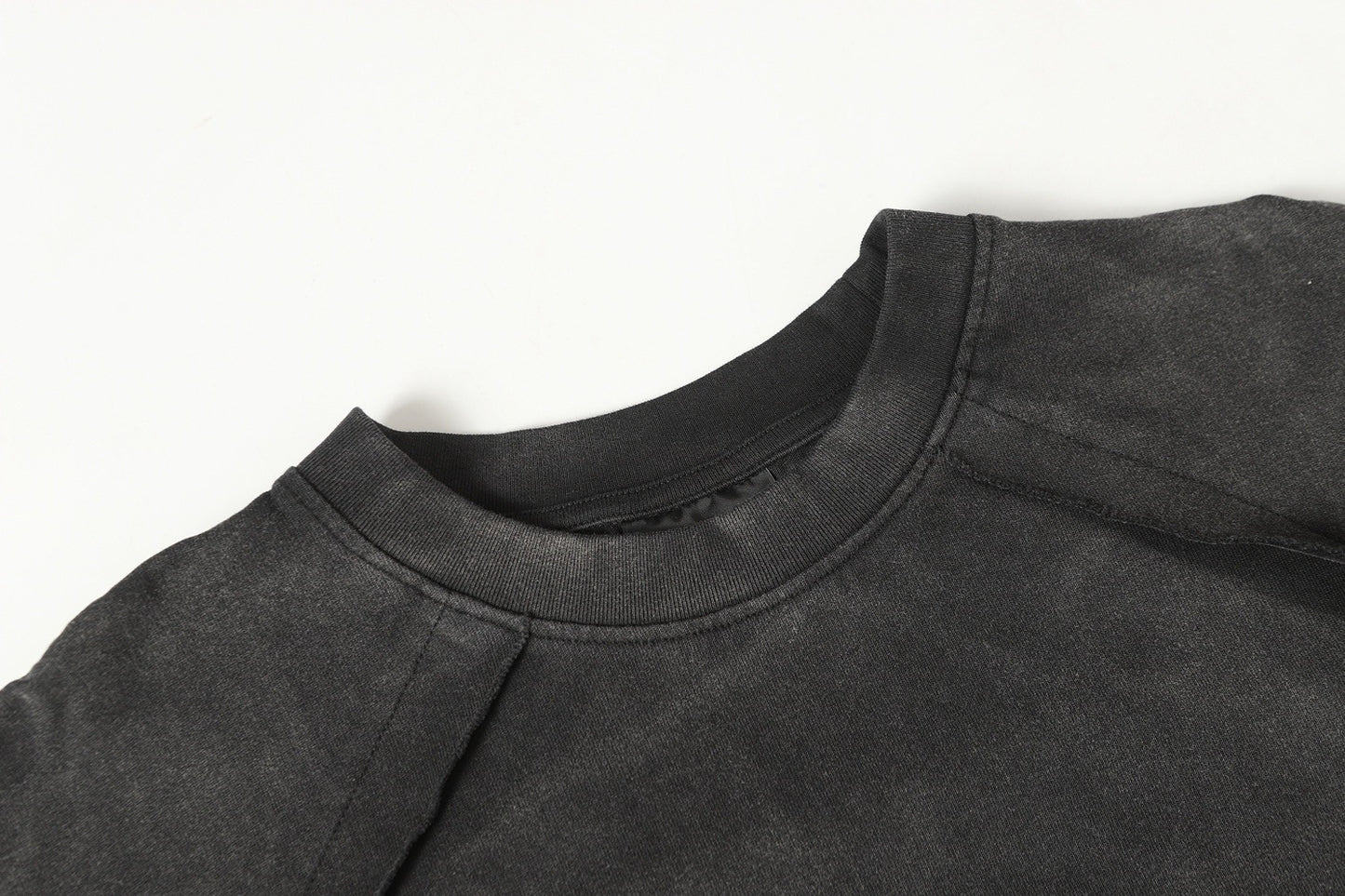 Washed Damage Raw Edge Short Sleeve T-Shirt WN23056