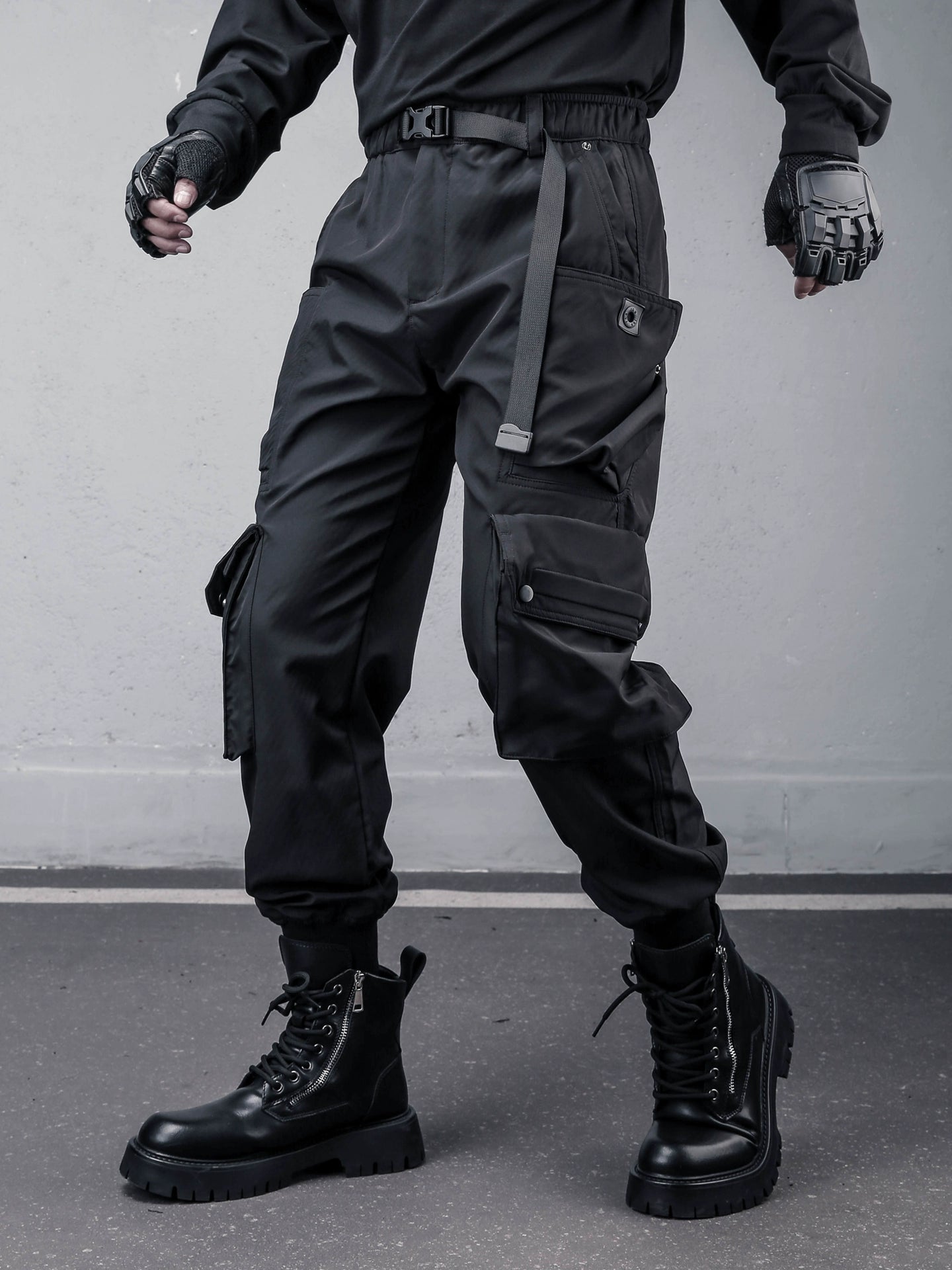 Tactical Multi-Pocket Cuffed Cargo Pants WN22433