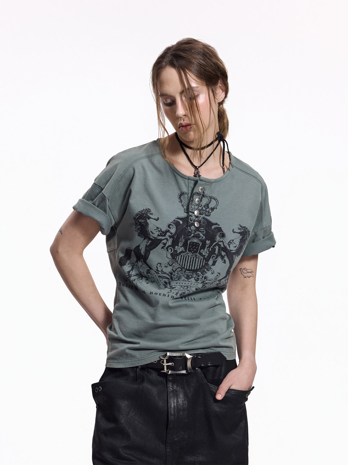 Crest Print Washed Cropped Short Sleeve T-Shirt WN27444