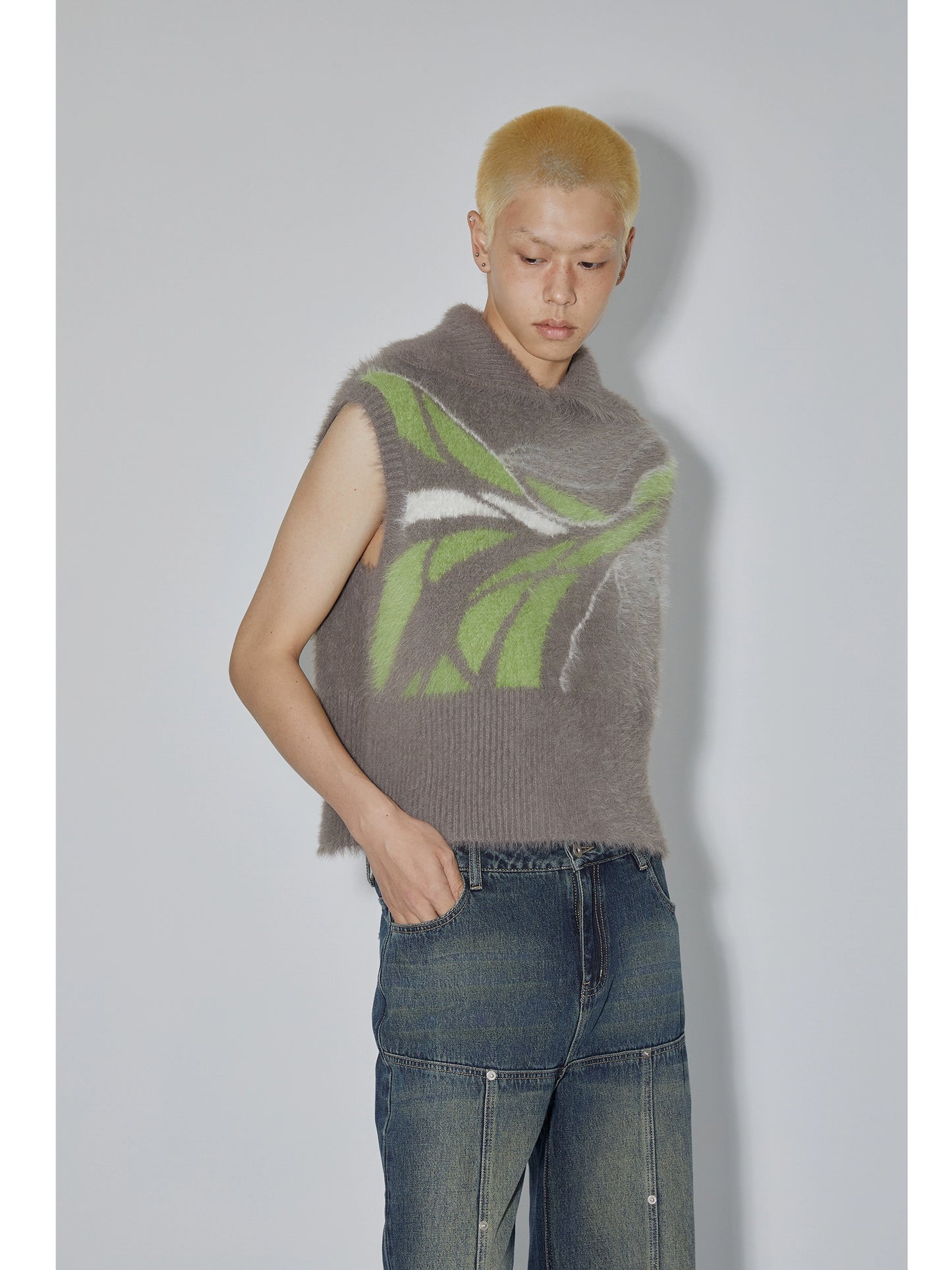 Graffiti Design Knit Vest WN19052