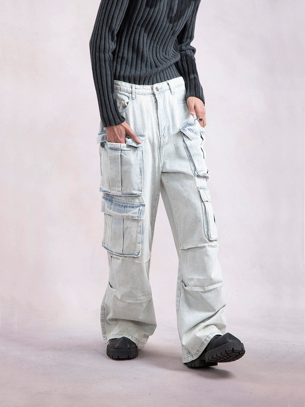 Washed Wide-Leg Cargo Denim Jeans WN9310