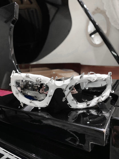 Spike Wrap Sunglasses WN25048